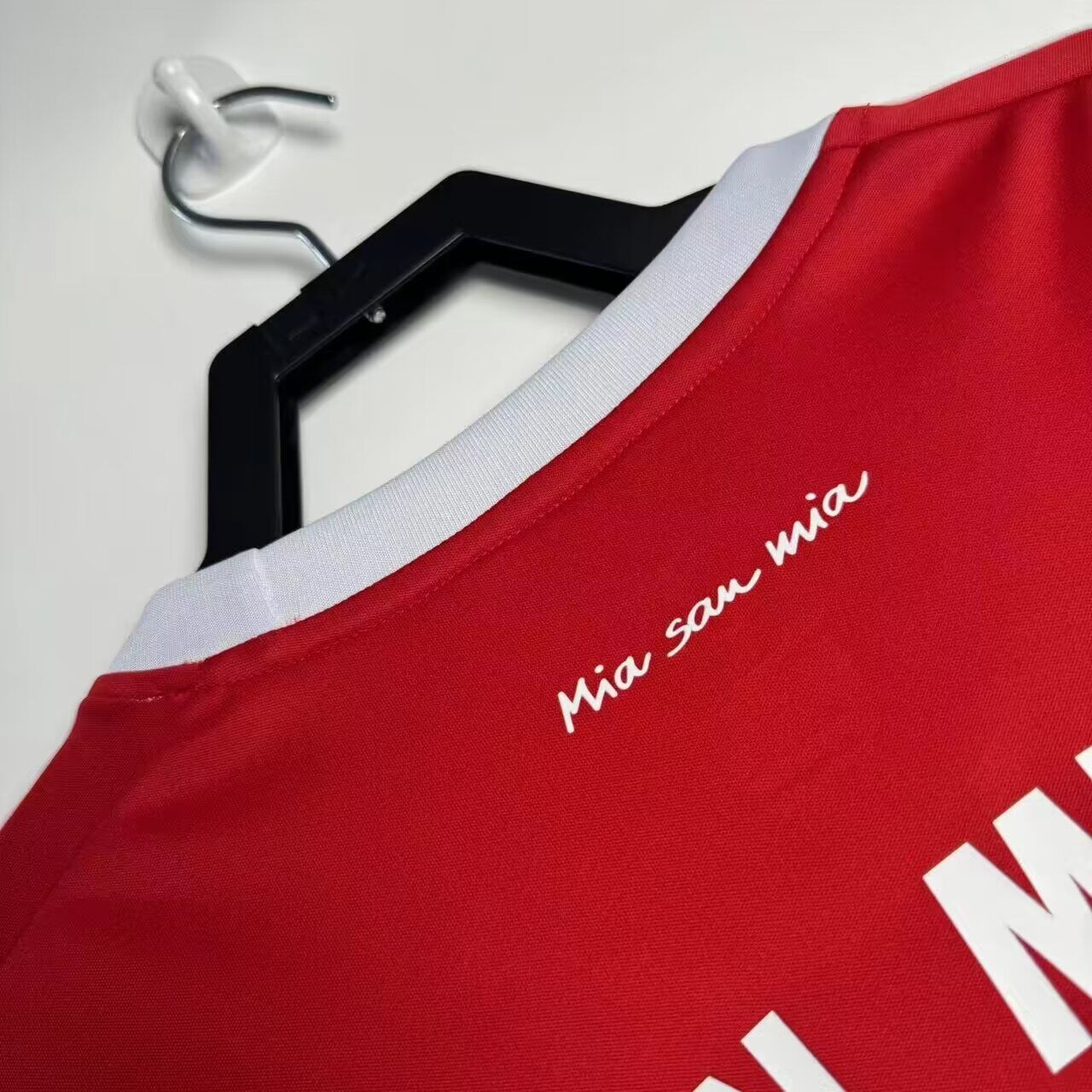 AlphaJersey-Retro Bayern Munich 2017-18 Home Stadium Jersey