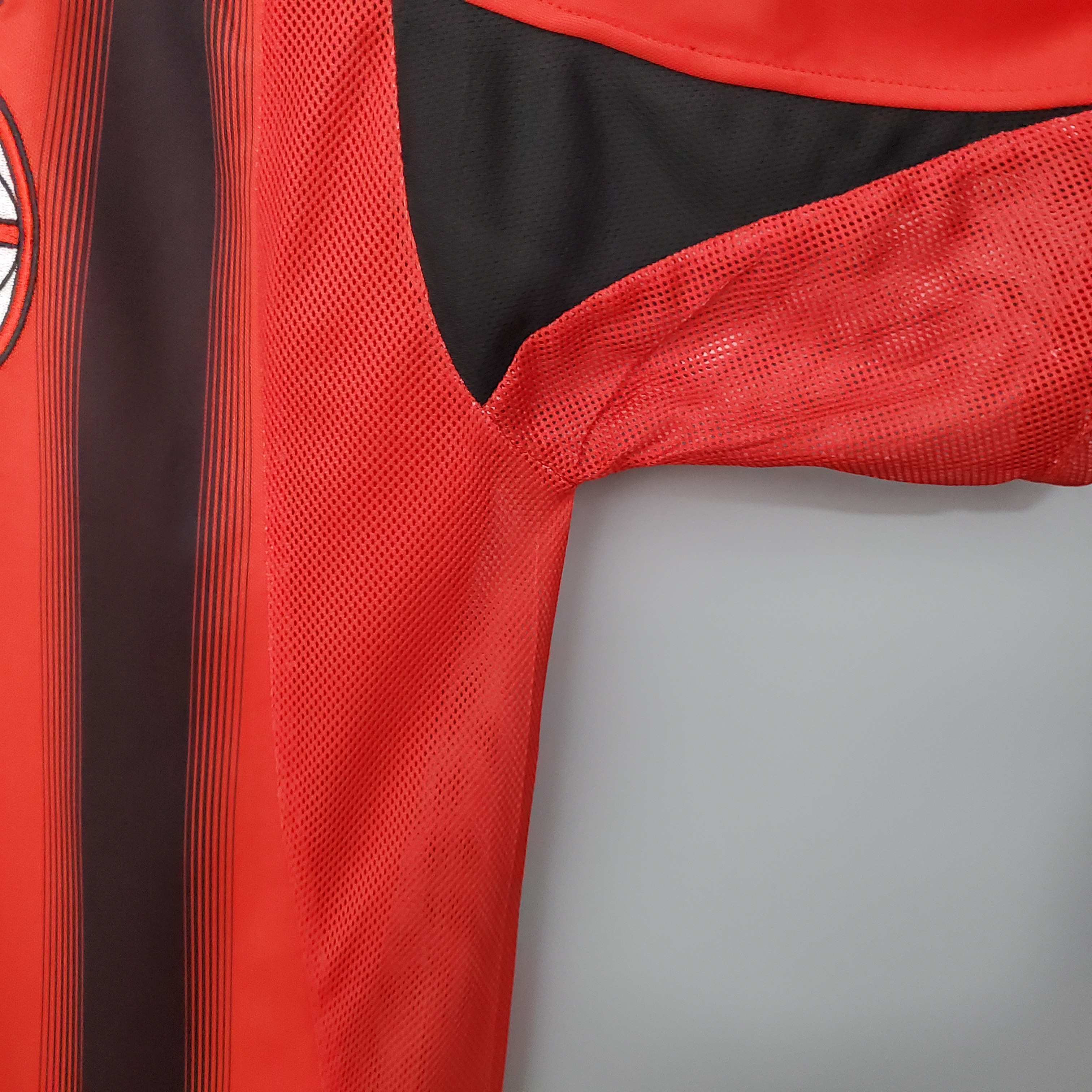 AlphaJersey-Retro AC Milan 04-05 Home Stadium Jersey