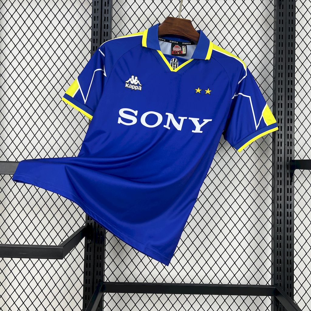AlphaJersey-Retro Juventus 1996-97 Away Jersey