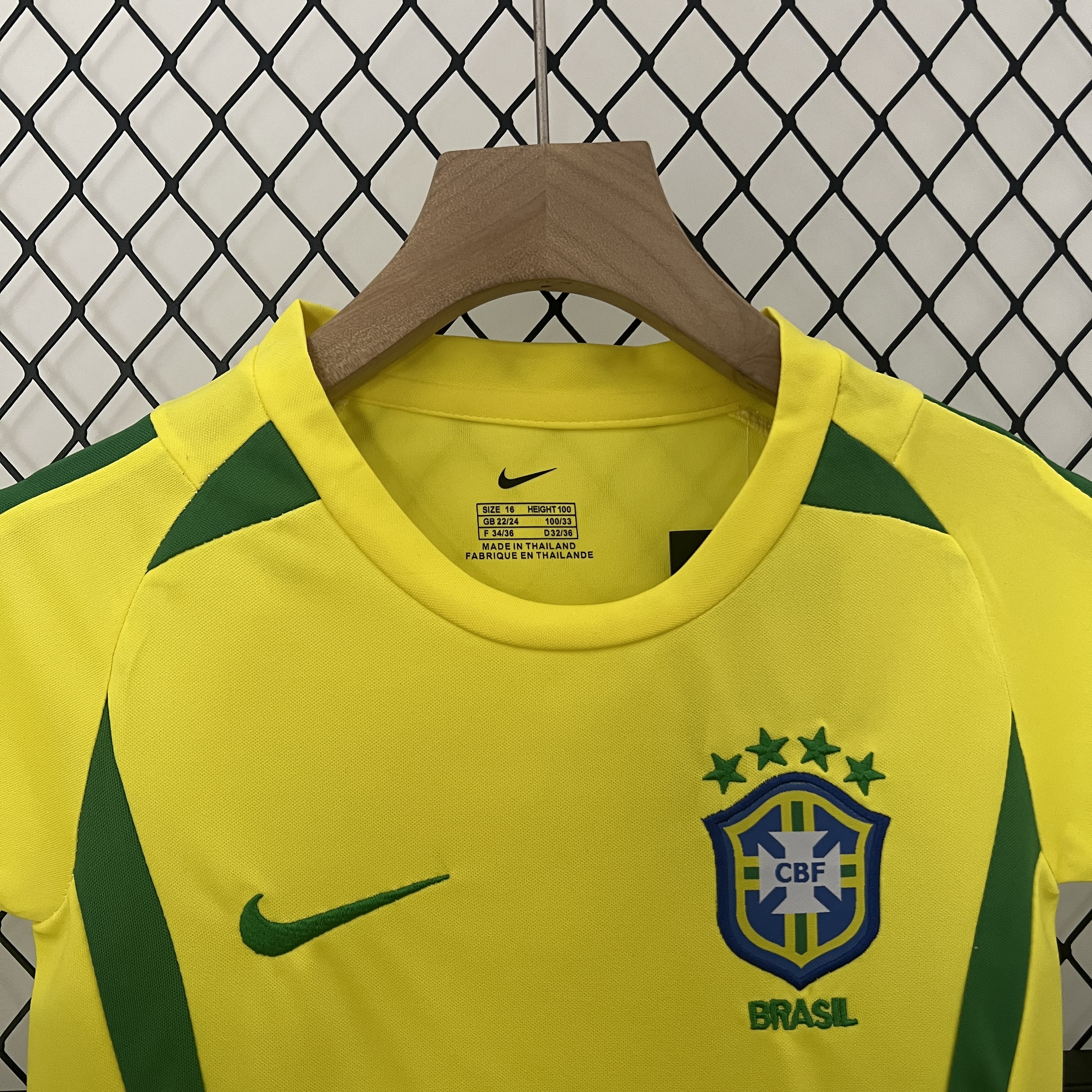 AlphaJersey-Retro Brazil 2002 Home Stadium Kids Kit