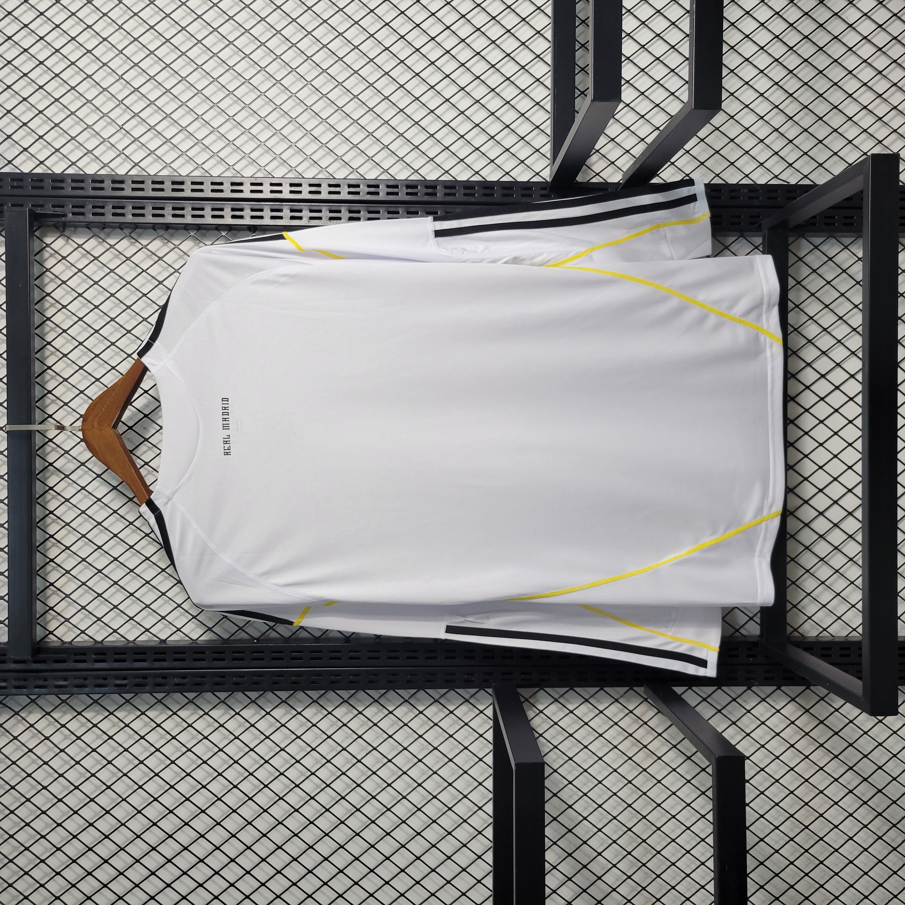AlphaJersey-Retro Real Madrid 09-10 Home Stadium Long Sleeve Jersey
