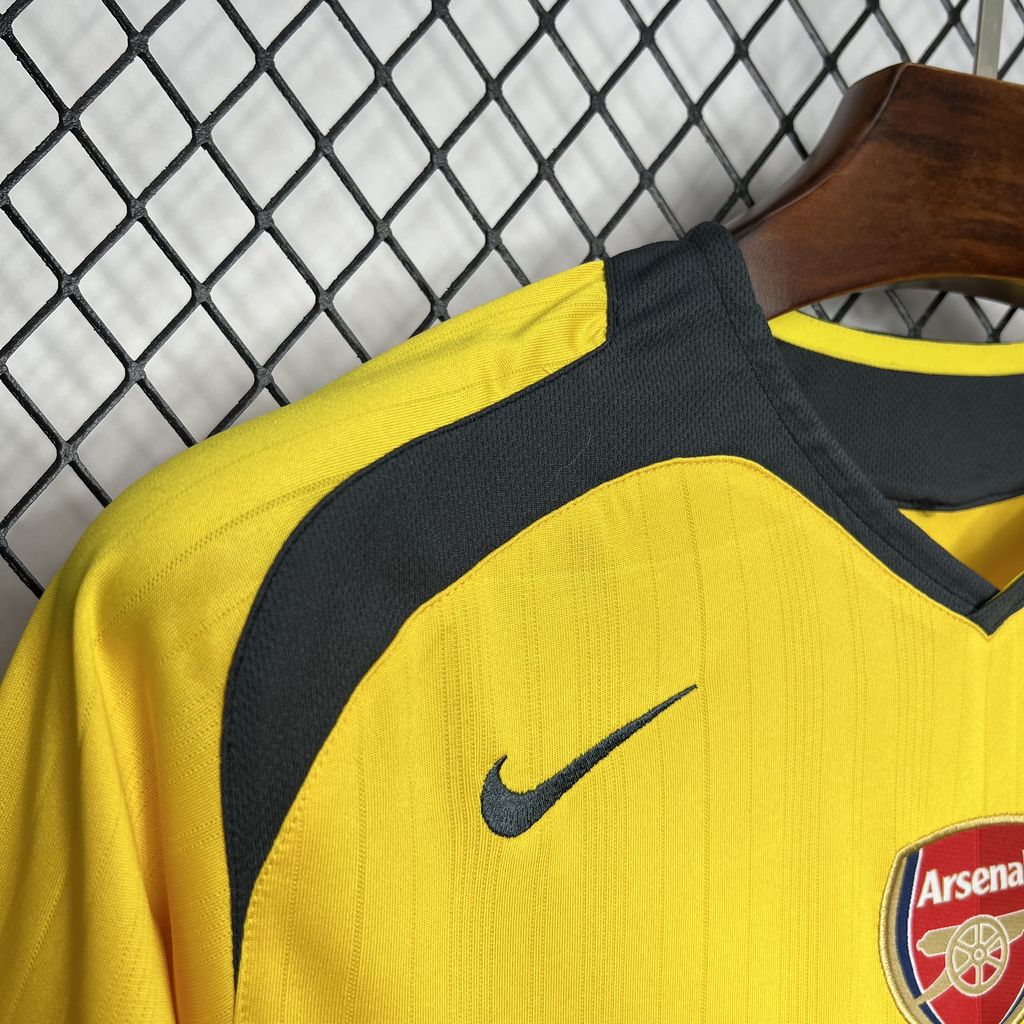 AlphaJersey-Retro Arsenal 2005-06 Away Stadium Jersey
