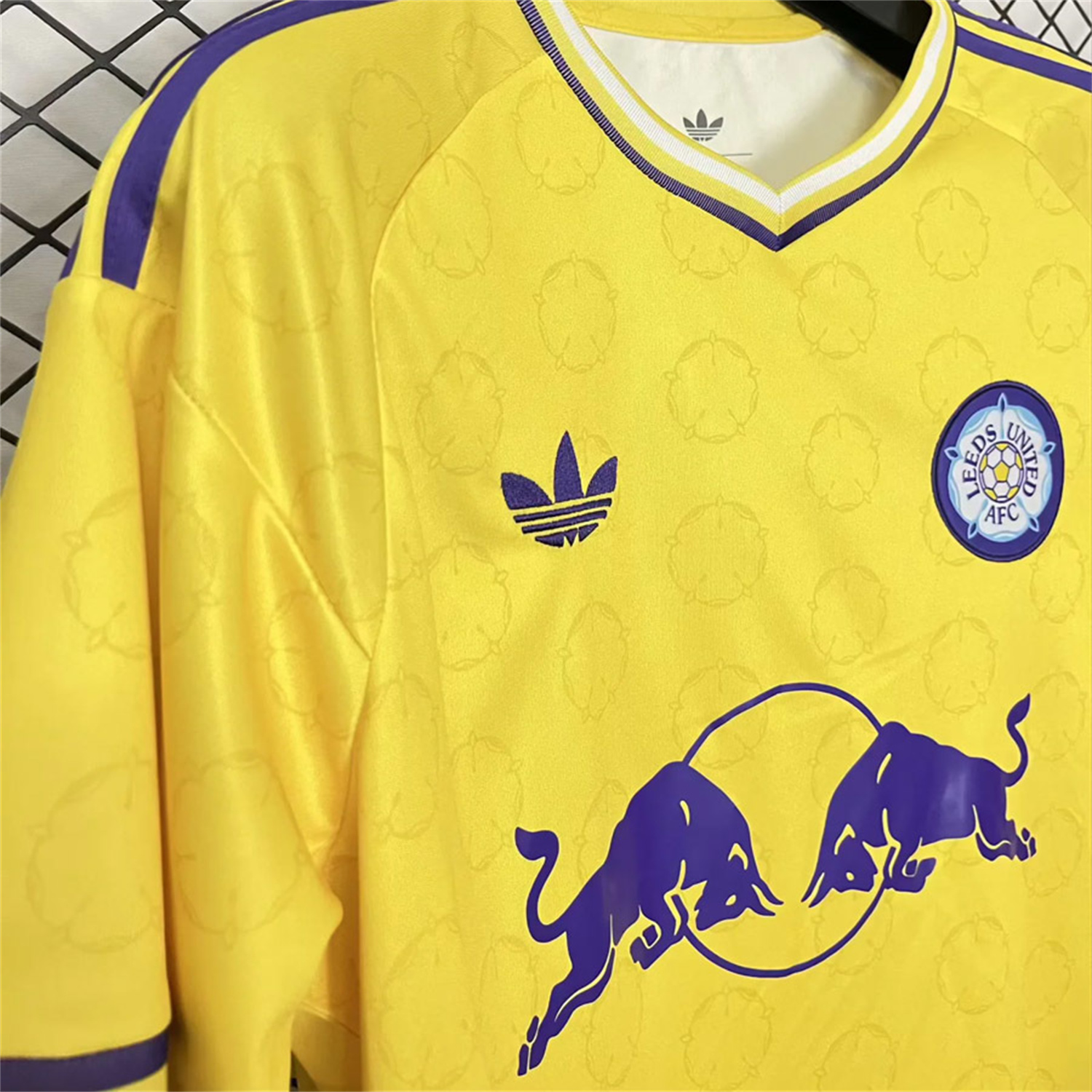 AlphaJersey-Leeds United 26-27 Away Jersey - Fans Version