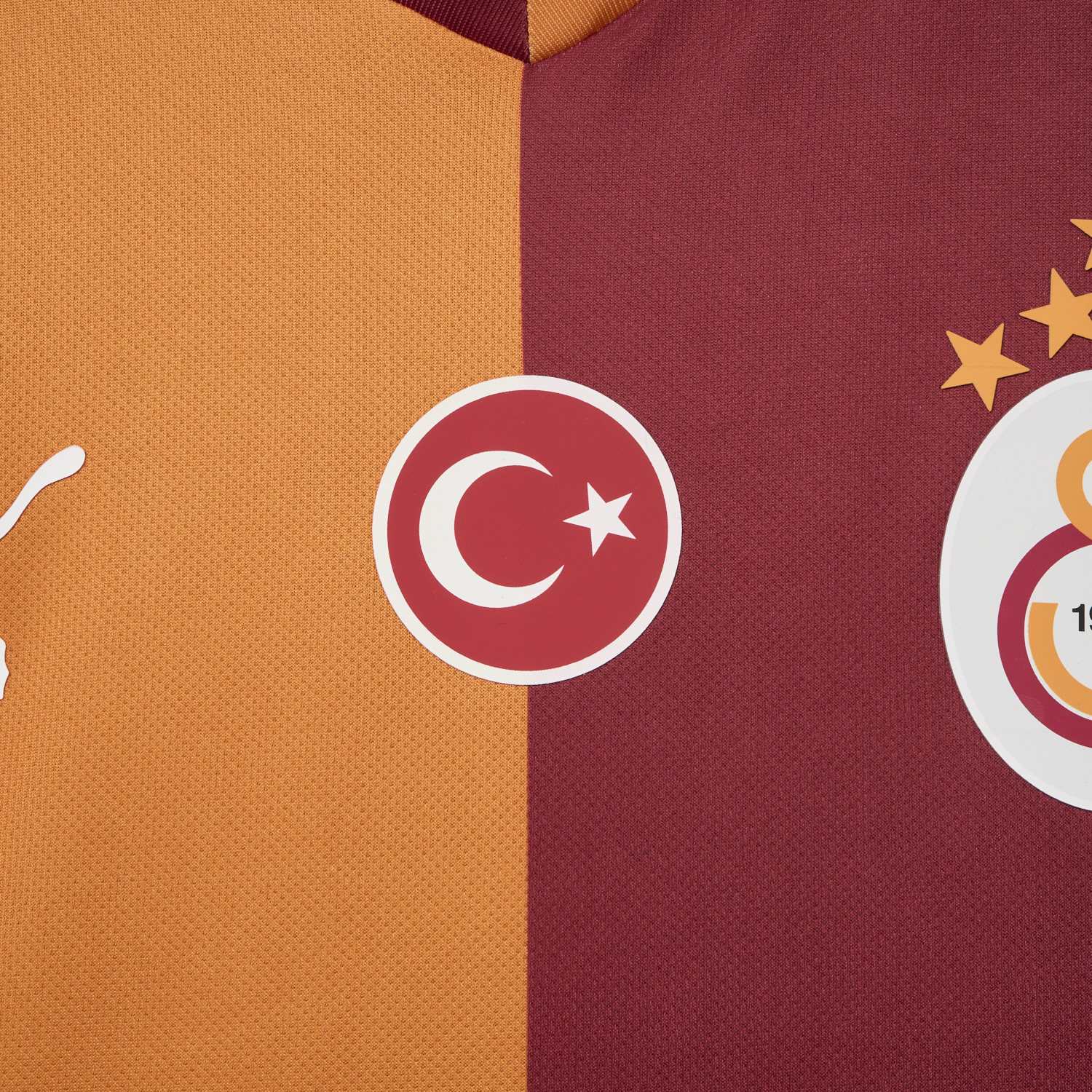 AlphaJersey-Galatasaray 25-26 Home Unsponsored Jersey with Five Stars - Fans Version