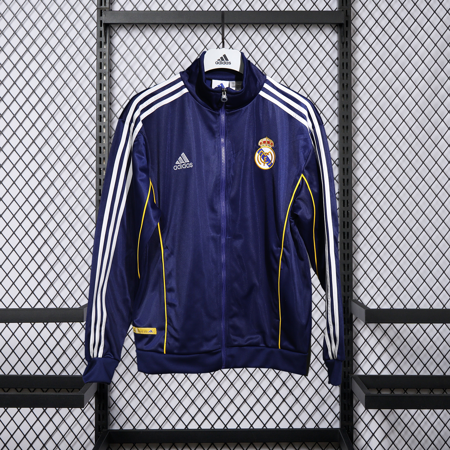 AlphaJersey-Real Madrid 25-26 Pure Color Yellow Lines Training Set - Dark Blue Top and Dark Blue Pants