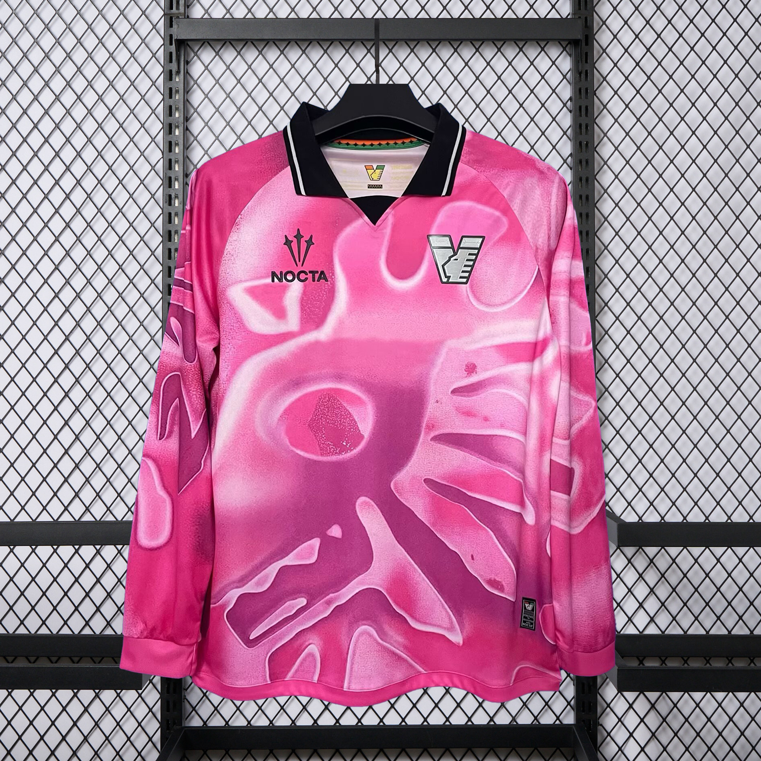 AlphaJersey-Venezia FC 25-26 Goalkeeper Pink Unsponsored Long Sleeves Jersey - Fans Version