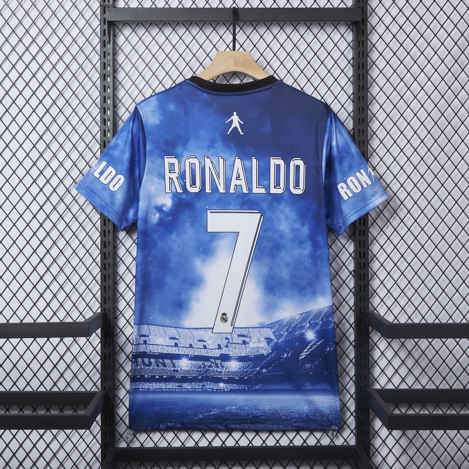 AlphaJersey-Cristiano Ronaldo Real Madrid 2017-18 Away Career Commemorative Jersey - Fans Version