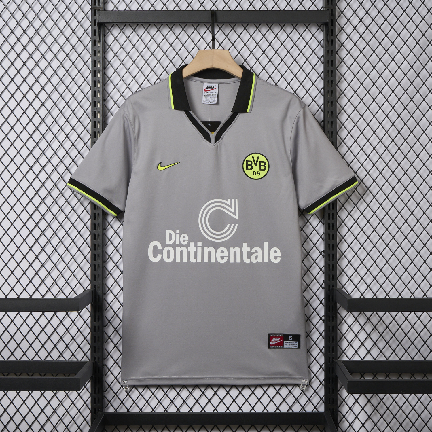 AlphaJersey-Retro Dortmund 1997-98 Away Jersey