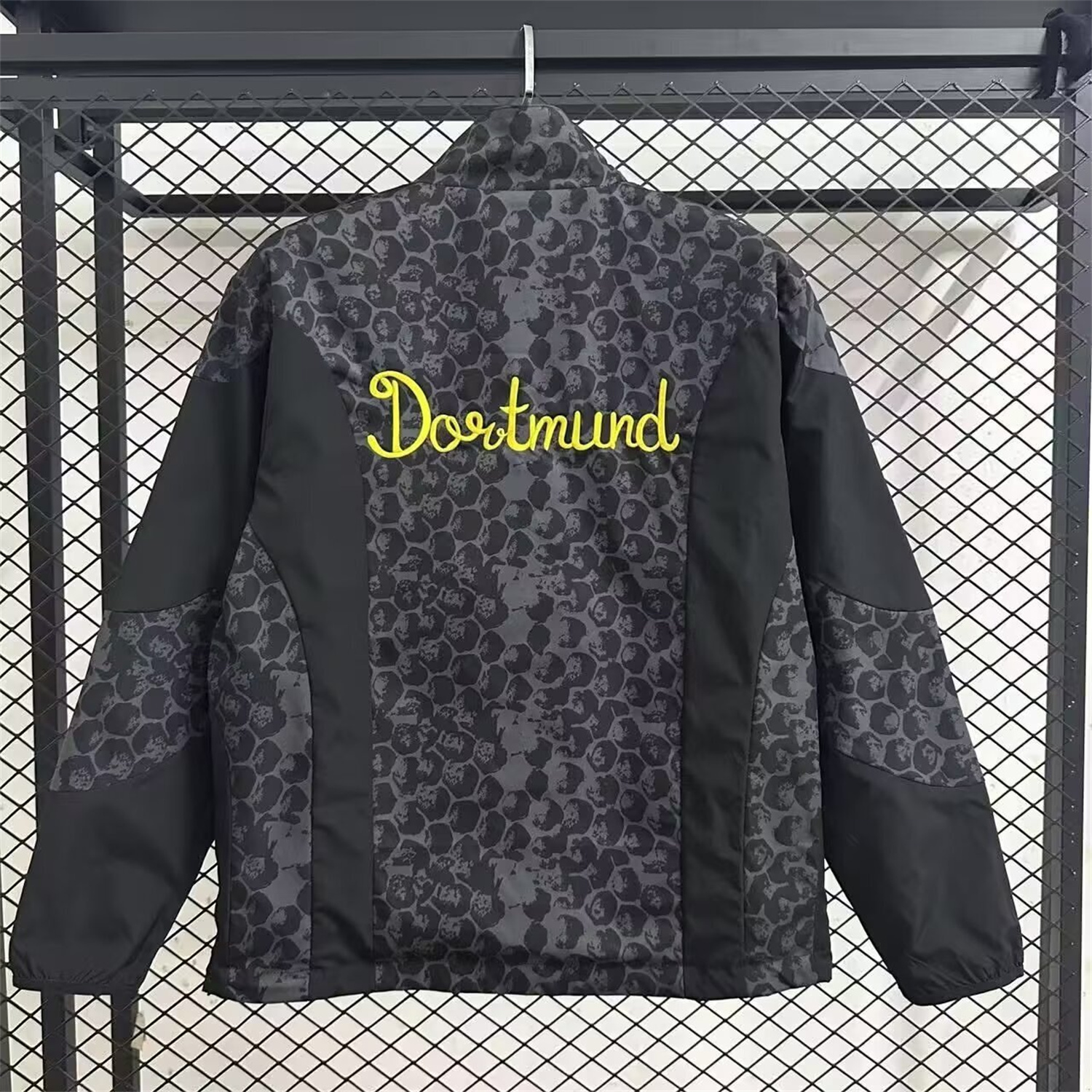 AlphaJersey-Dortmund 25-26 Black and Gray Double-Sided Training Windbreaker Jacket