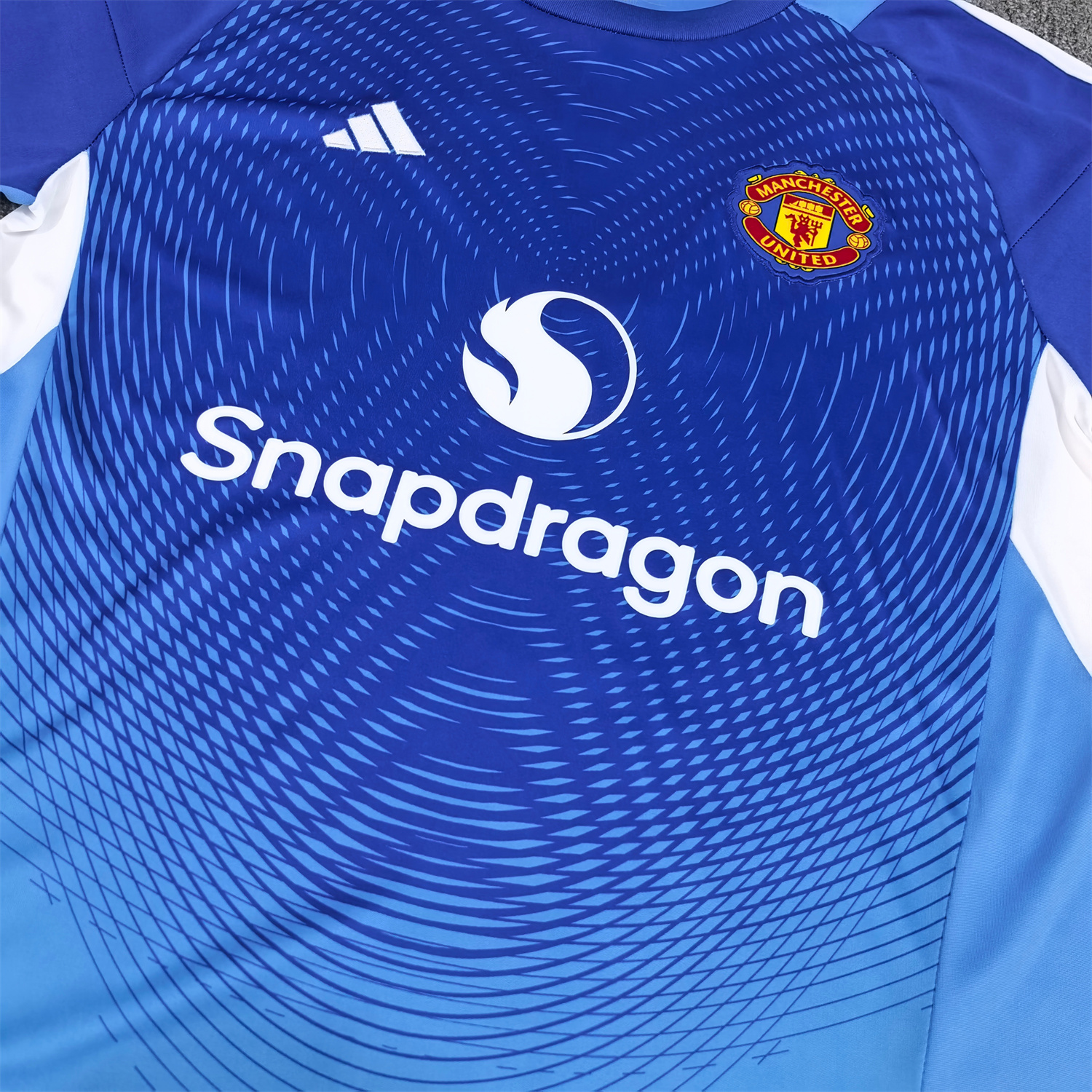 AlphaJersey-Manchester United 25-26 Blue Goalkeeper Jersey - Fans Version