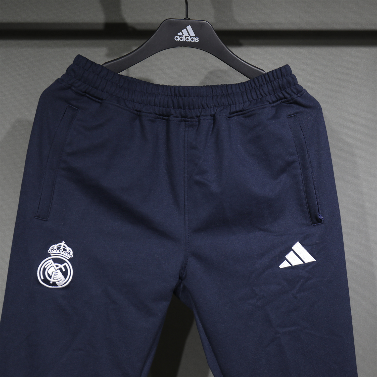 AlphaJersey-Real Madrid 25-26 Pure Color Training Hoodie Set - Deep Blue Hoodie and Deep Blue Pants
