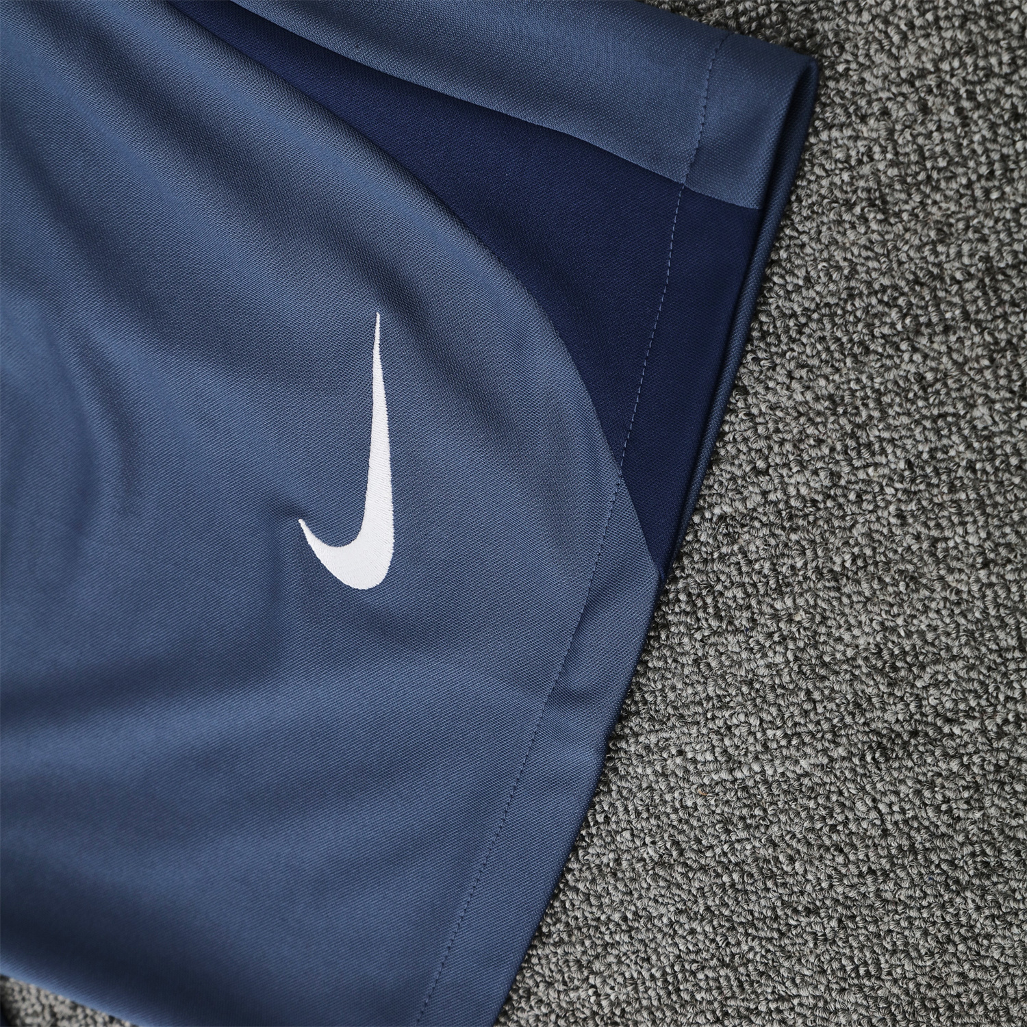AlphaJersey-Paris Saint-Germain PSG 25-26 Short-Sleeve Training Set - Deep Blue Top & Deep Blue Shorts