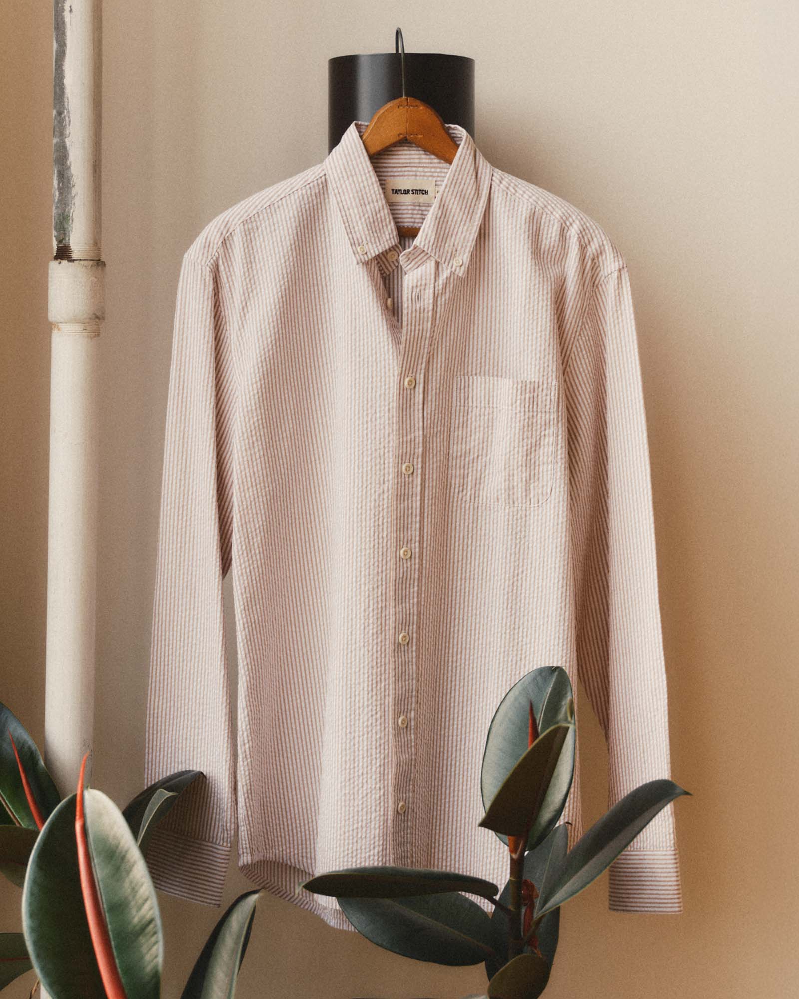 The Jack in Sand Stripe Seersucker | Modern Menswear by yycbvcnbmmnbm