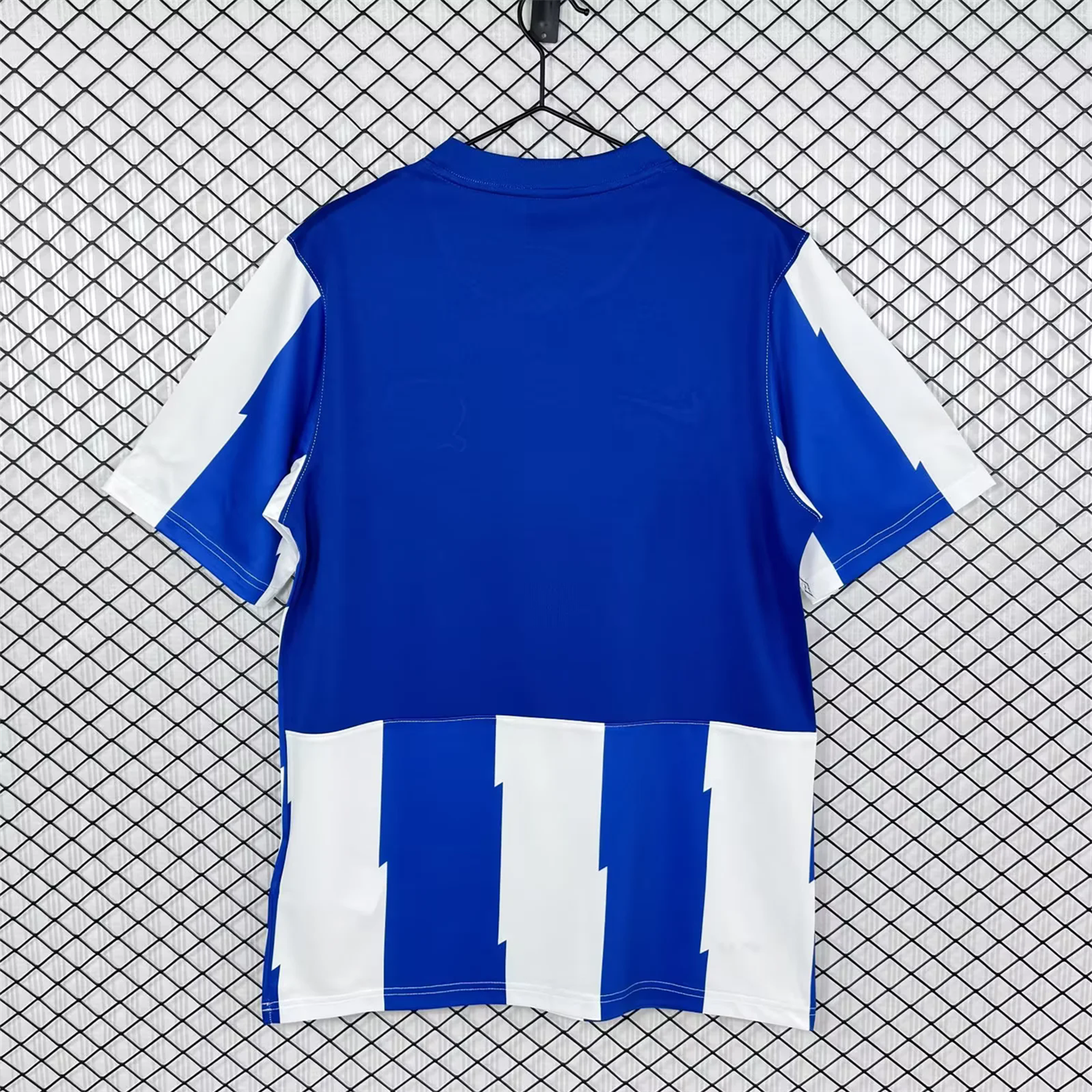 AlphaJersey-Retro Deportivo Alavés 2011-12 Home Jersey
