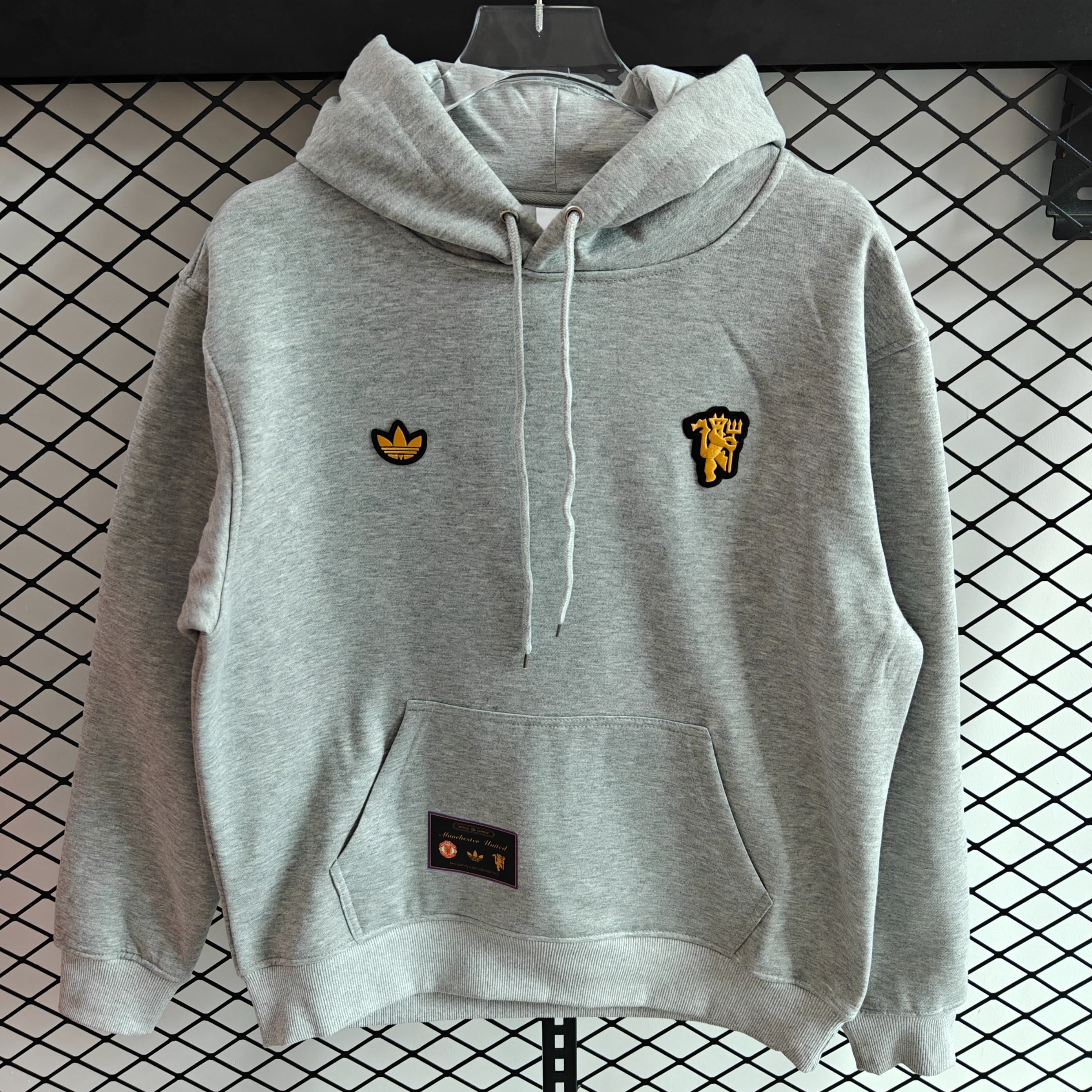 AlphaJersey-Manchester United 25-26 Originals Terrace Icon Unisex Pullover Hoodie with Yellow Logo