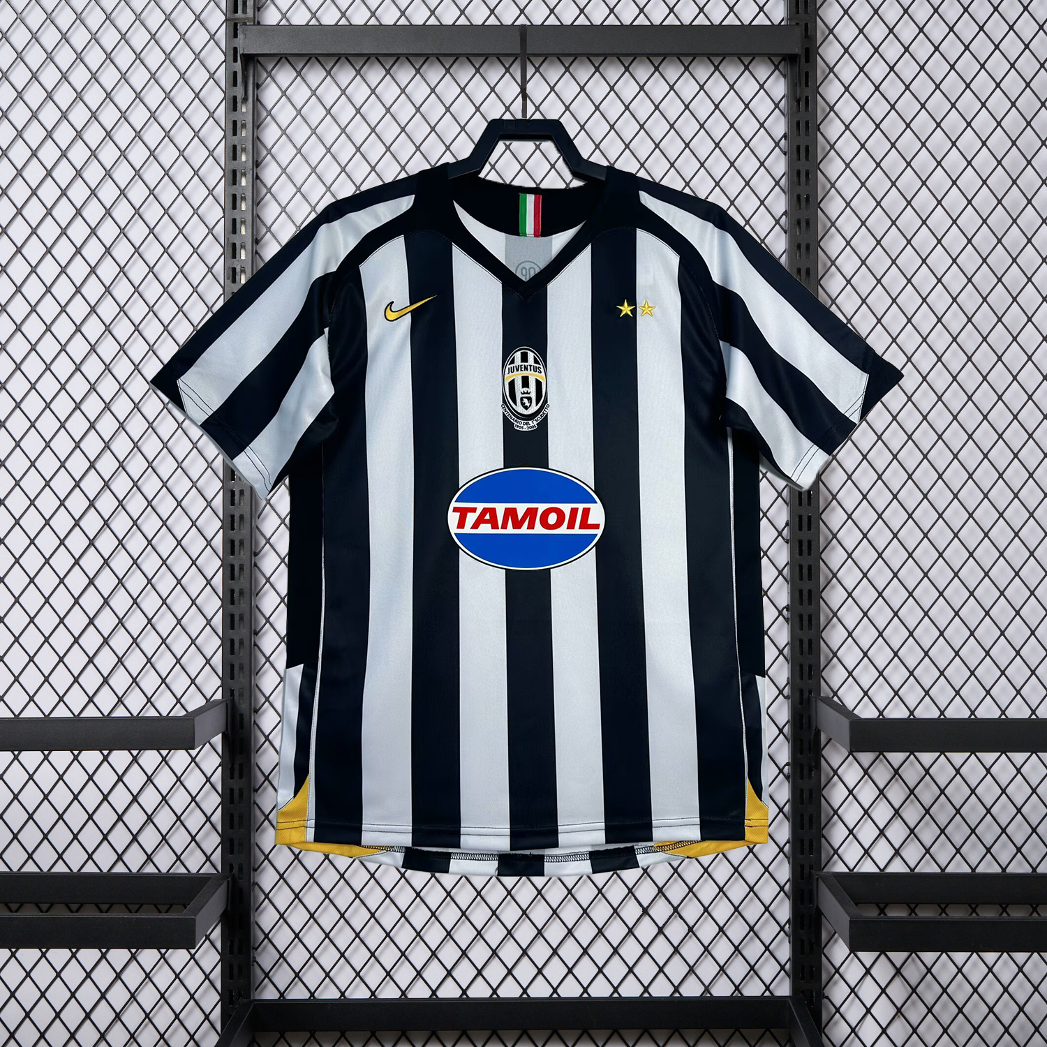 AlphaJersey-Retro Juventus 2005-06 Home Jersey