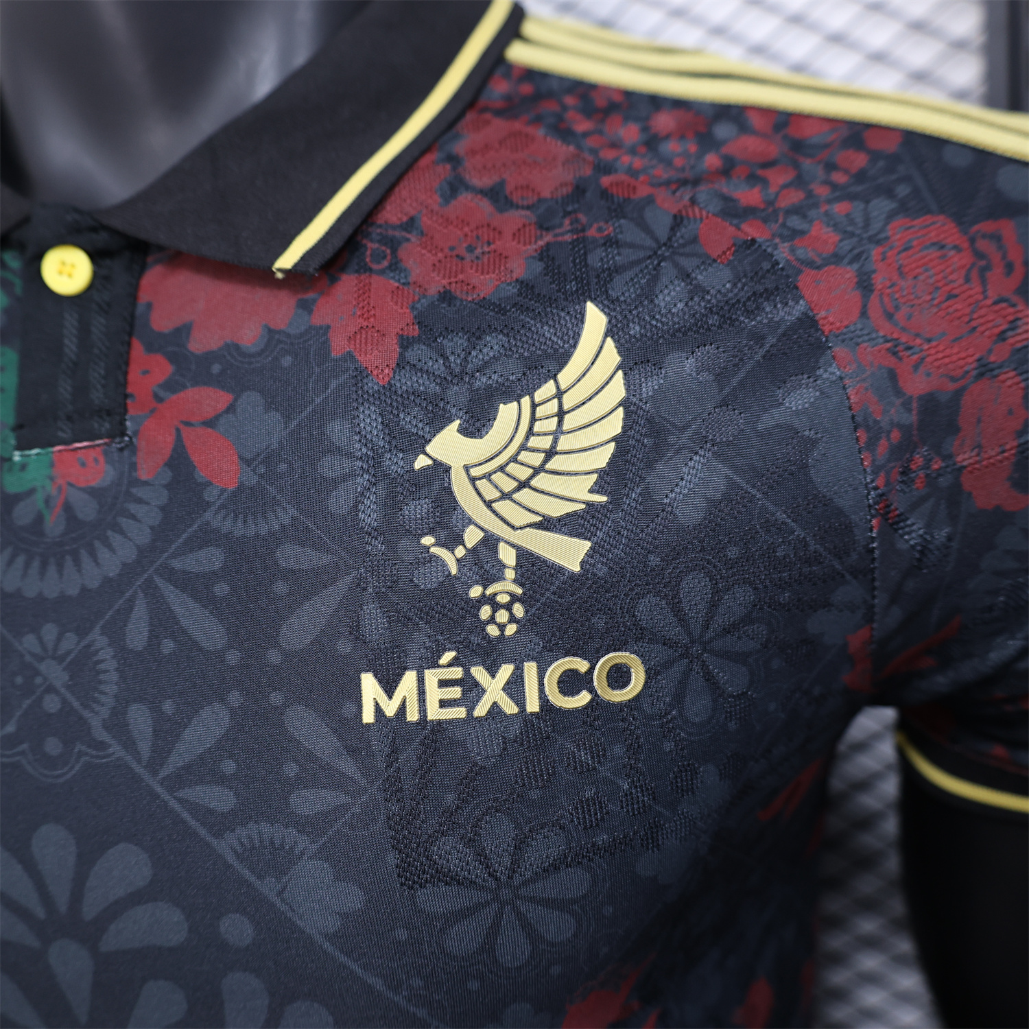 AlphaJersey-Mexico 25-26 Black Polo Jersey with Red and Green Floral Pattern - Player Version