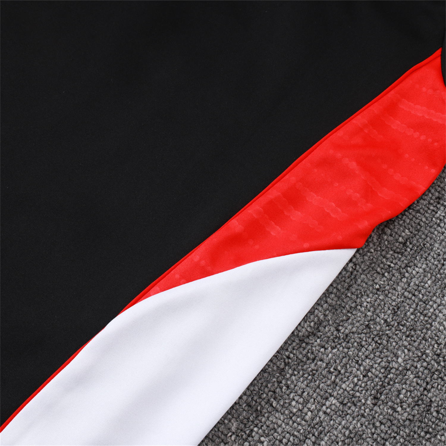 AlphaJersey-Bayern Munich 25-26 Long Sleeves Training Set - Black Top & Pants with Orange Badge