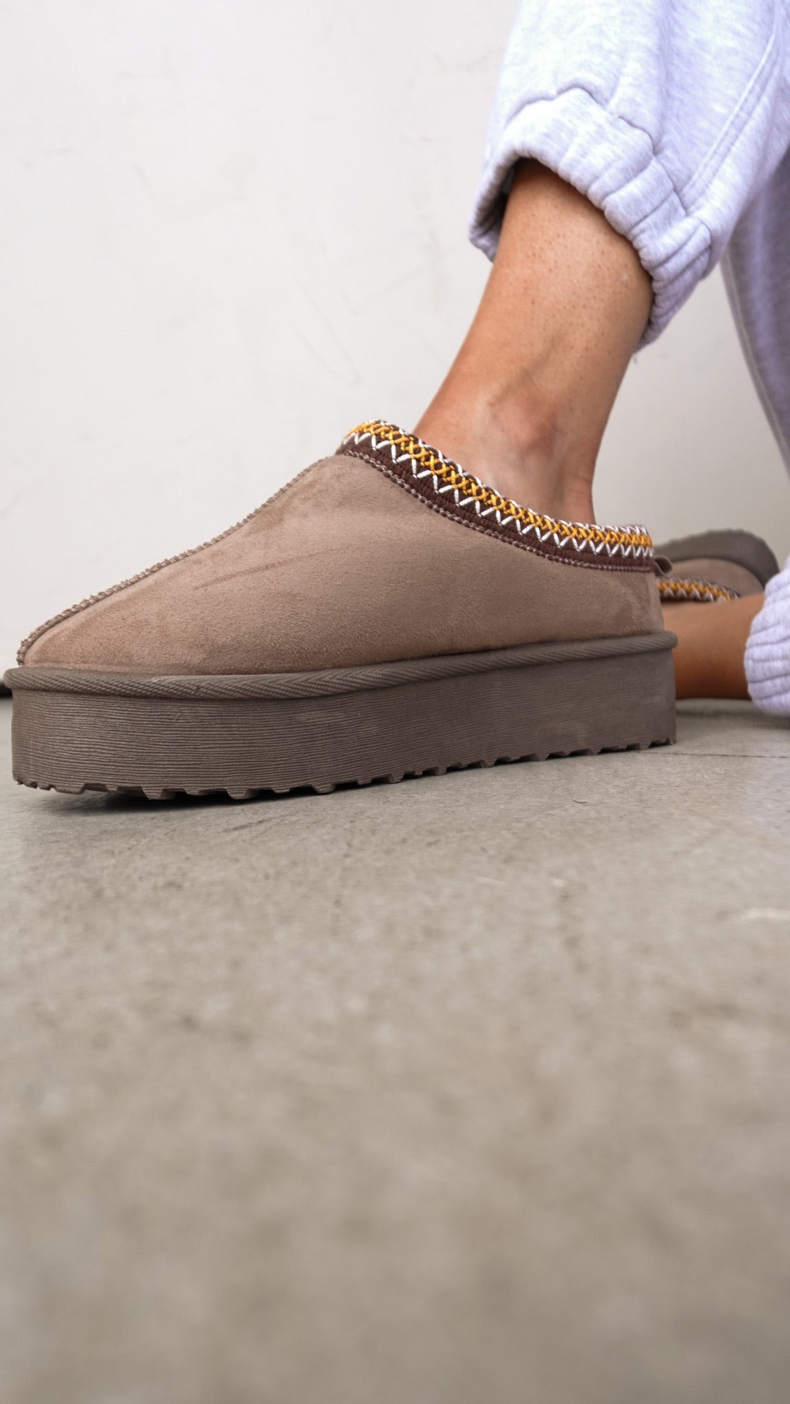 Mocha Fur-Lined Platform Slides | Elegant Women's Fashion by coolavocek