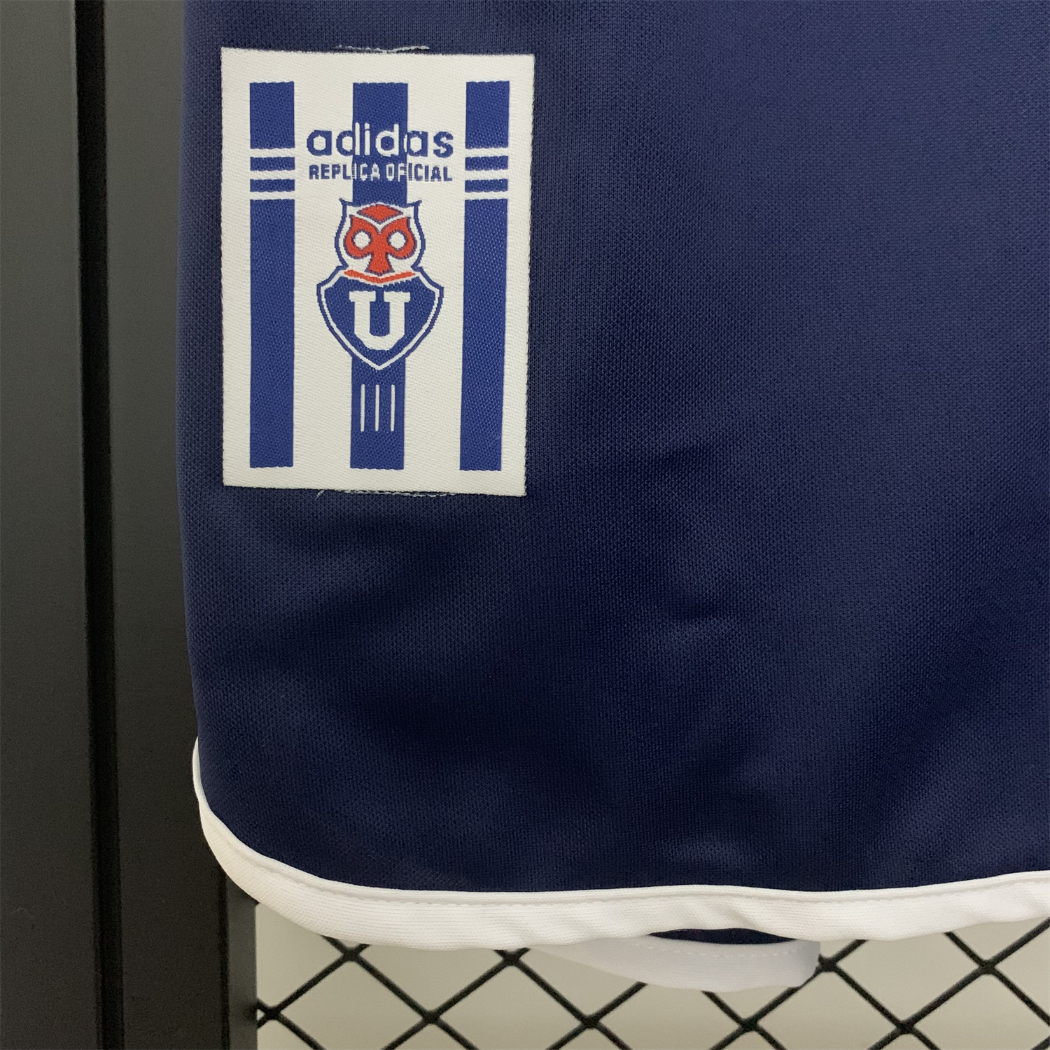 AlphaJersey-Retro Universidad De Chile 2001-02 Home Jersey