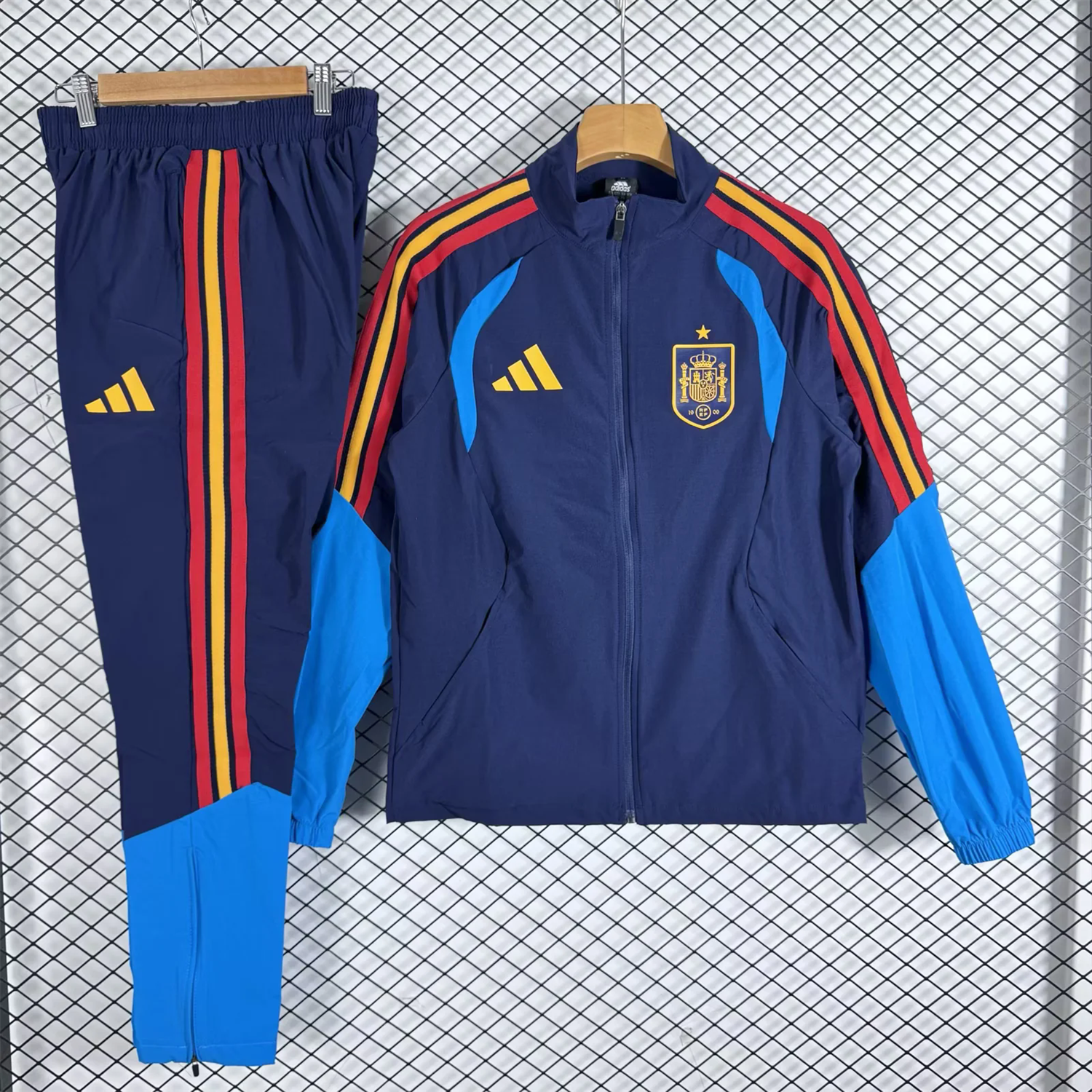 AlphaJersey-Spain 2026 Windbreaker Training Set - Blue Top and Pants