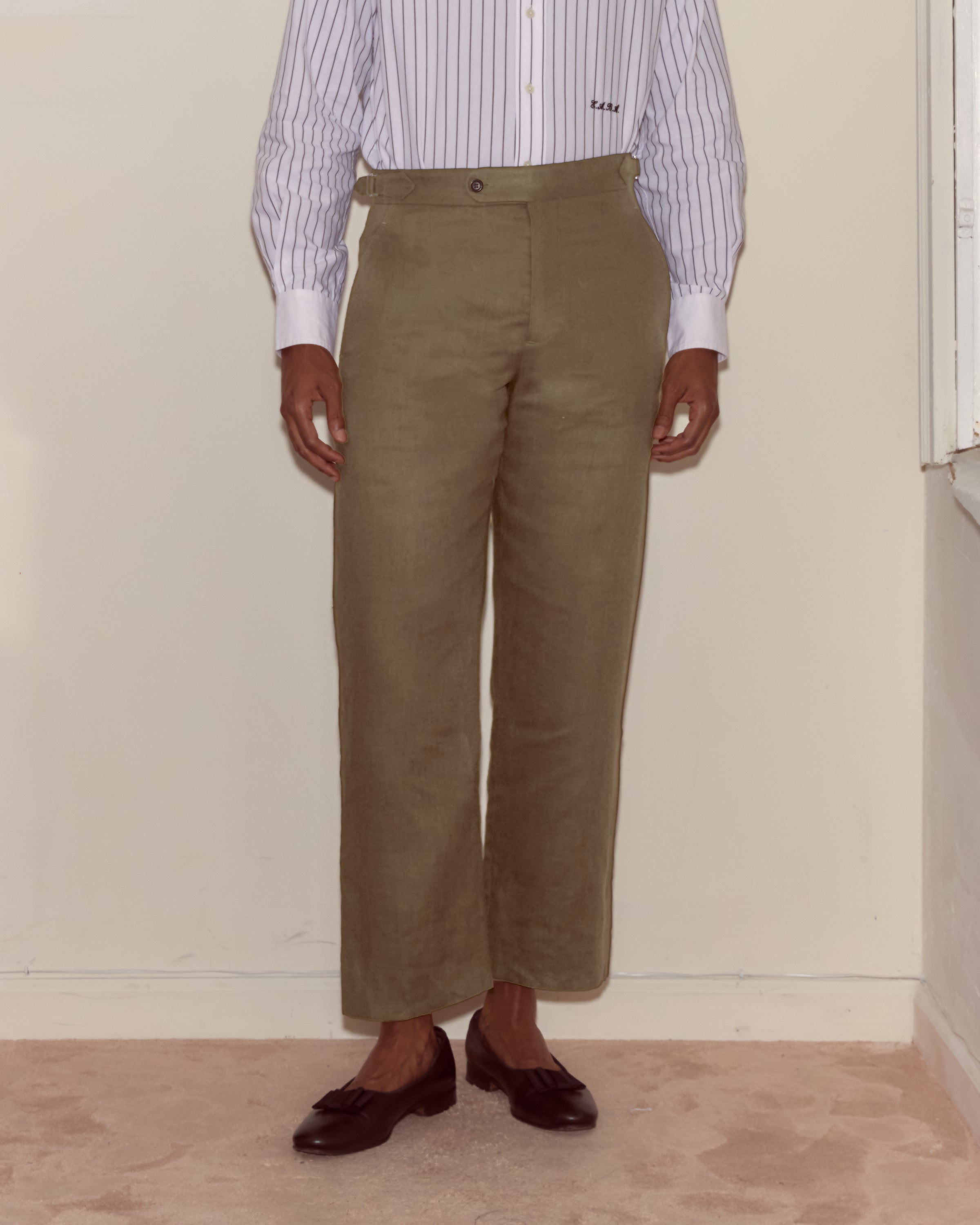 Lightweight Linen Side-Buckle Trousers - Olive | Modern Menswear by yycbvcnbmmnbm
