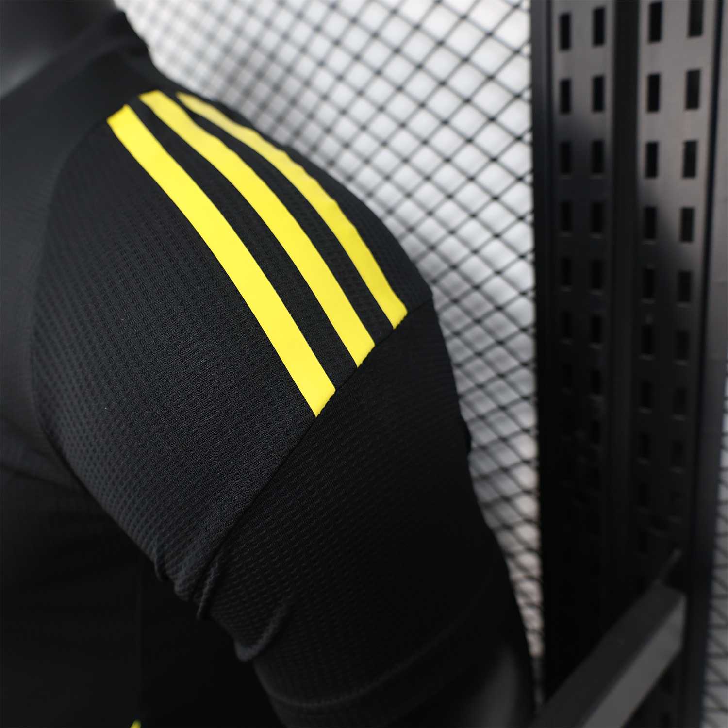 AlphaJersey-Algeria 25-26 Pure Black Jersey with Yellow Line - Player Version