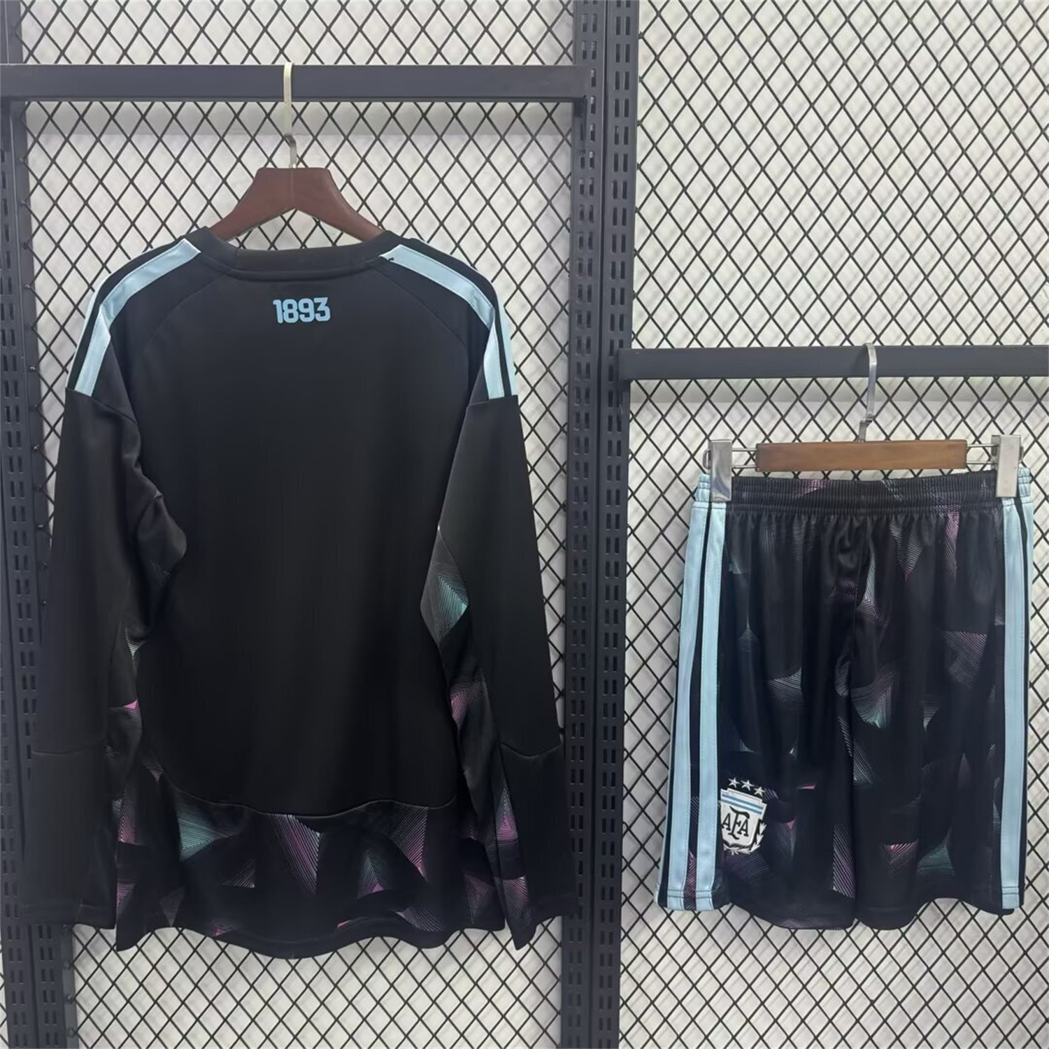 AlphaJersey-Argentina 2026 Goalkeeper Black Long Sleeves Kids Kit