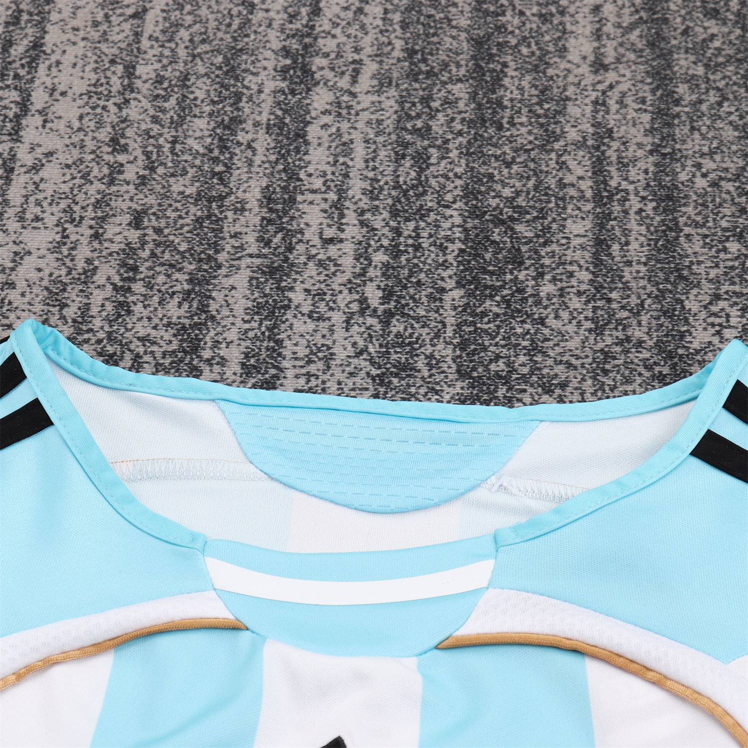 AlphaJersey-Retro Argentina 2006 Home Kids Kit