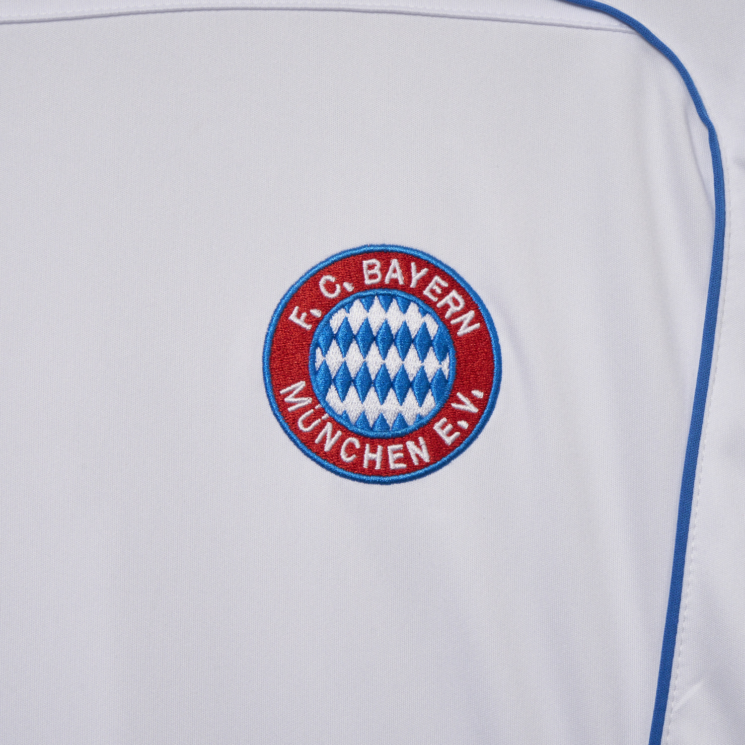 AlphaJersey-Bayern Munich 25-26 Urban Purist Throwback White Jersey - Fans Version