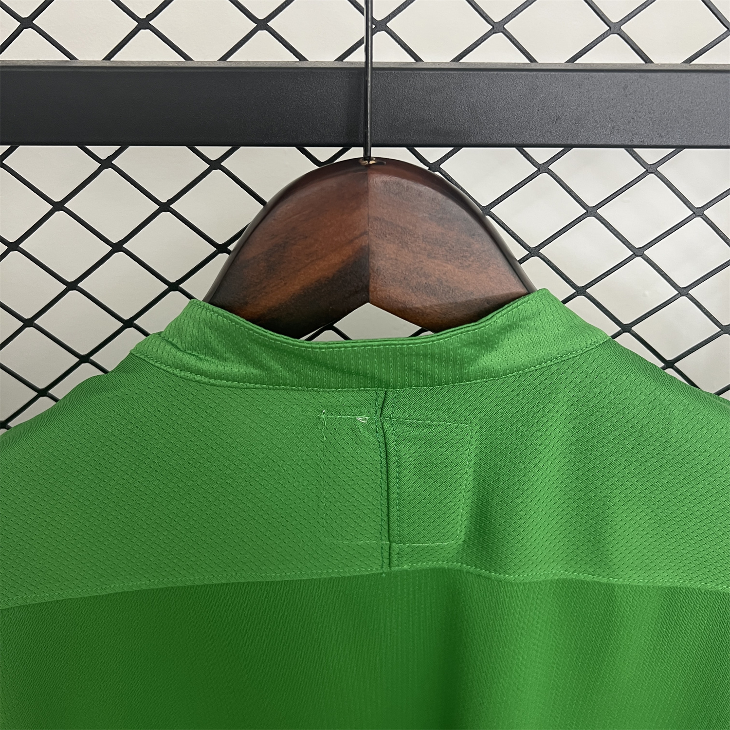 AlphaJersey-Retro Athletic Bilbao 2011-12 Away Green Jersey