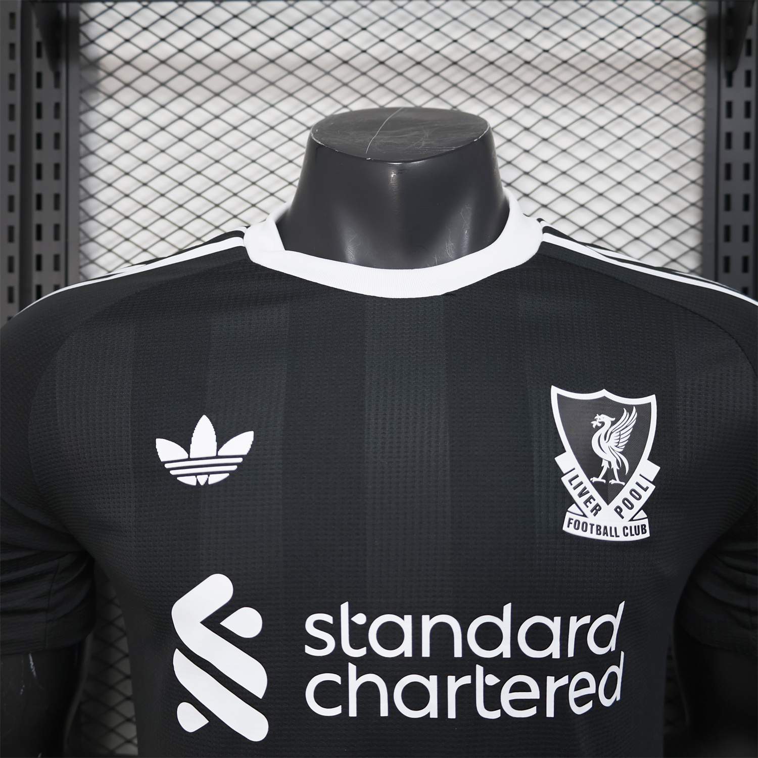 AlphaJersey-Liver.pool 25-26 Black Trefoil Goalkeeper Jersey - Player Version