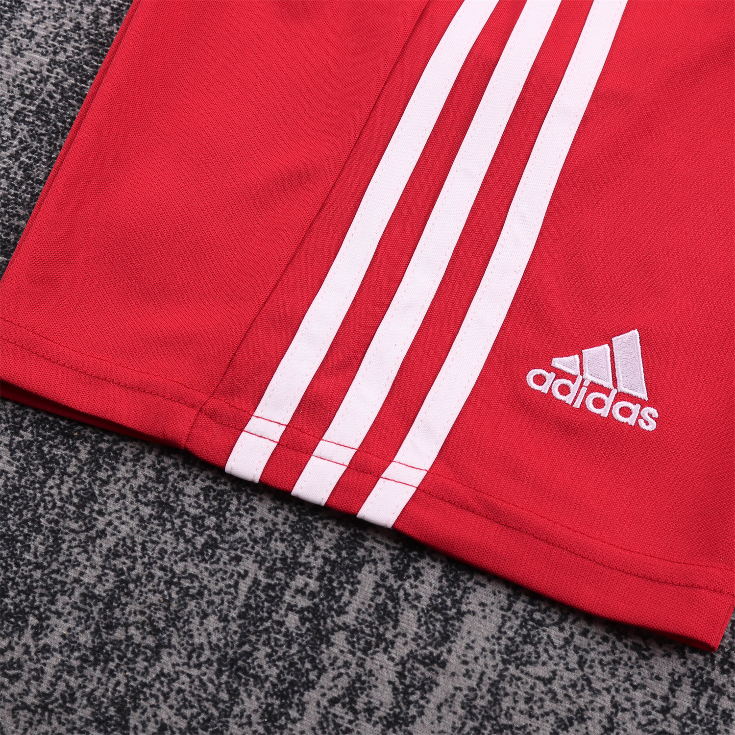 AlphaJersey-Retro Liver.pool 2010-11 Home Kids Kit