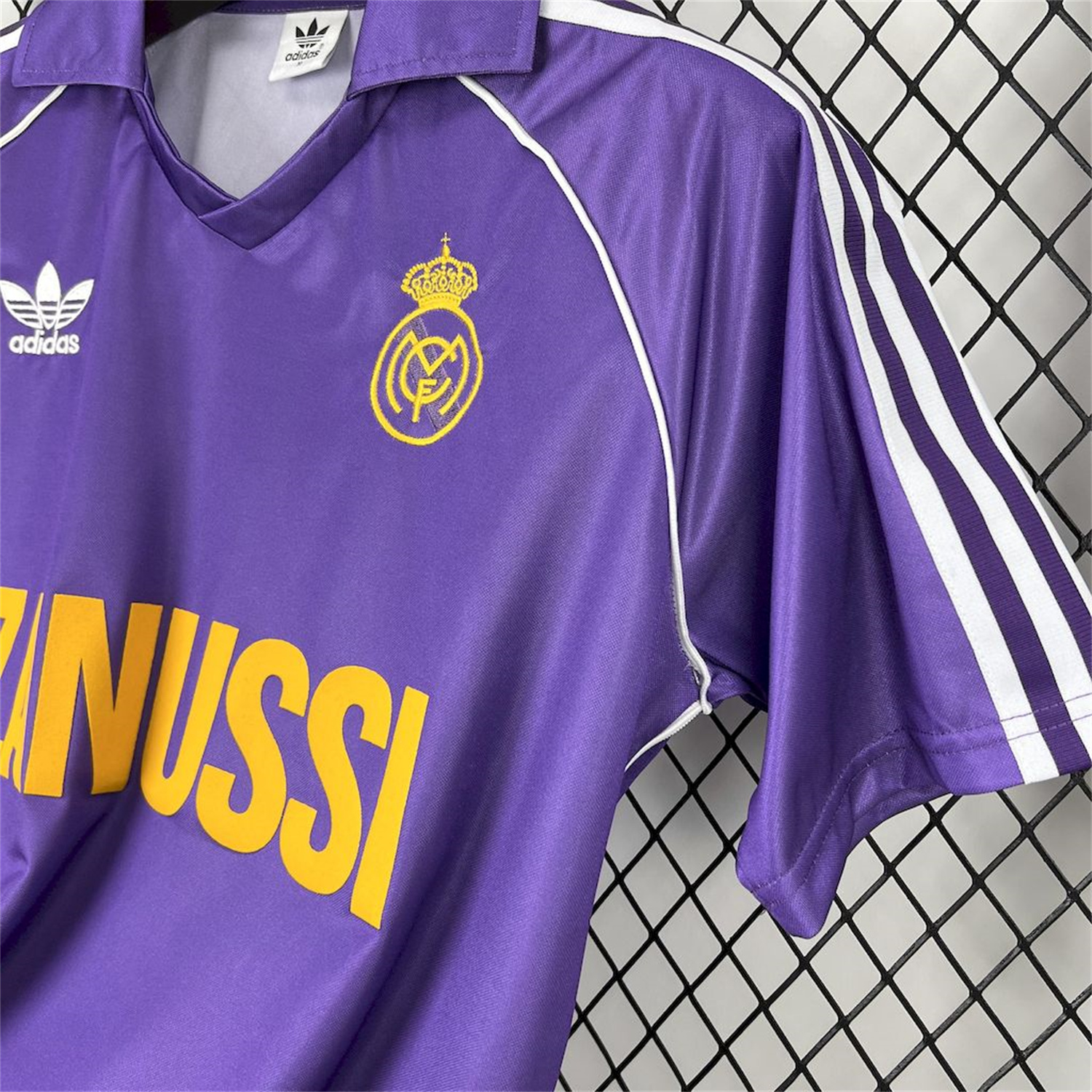 AlphaJersey-Retro Real Madrid 1984-85 Third Jersey