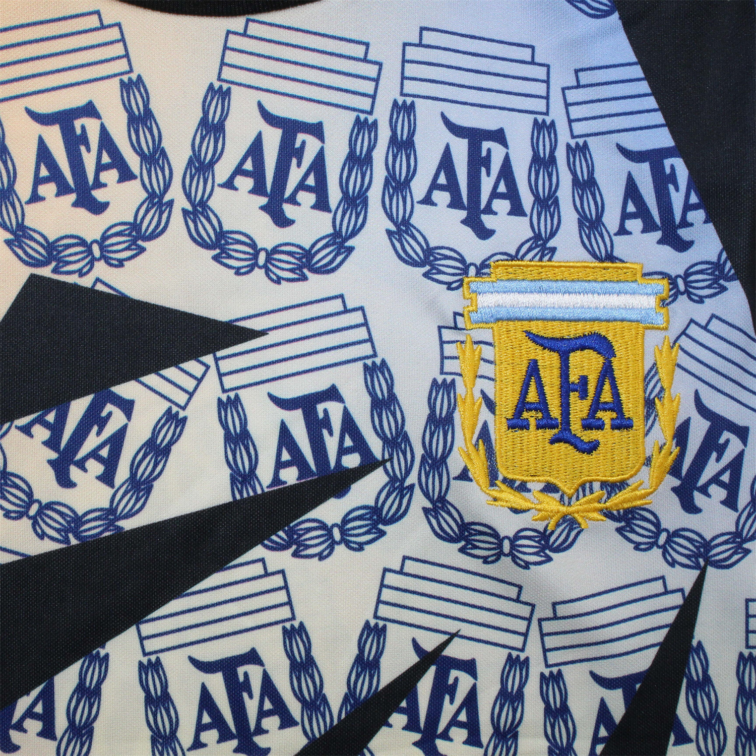 AlphaJersey-Retro Argentina 1994 Multicolor Goalkeeper Jersey