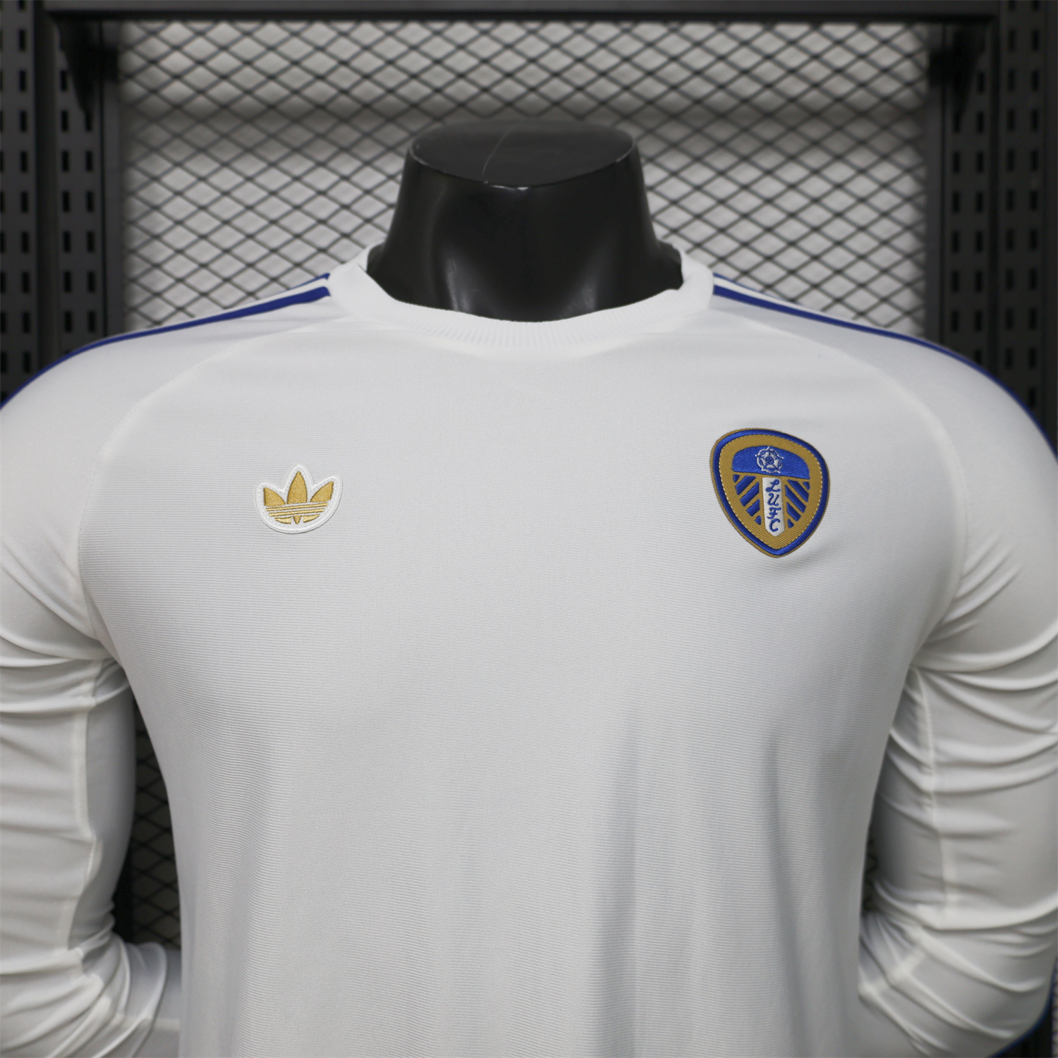 AlphaJersey-Leeds United 25-26 Icon Travel Special White Long Sleeves Jersey - Player Version