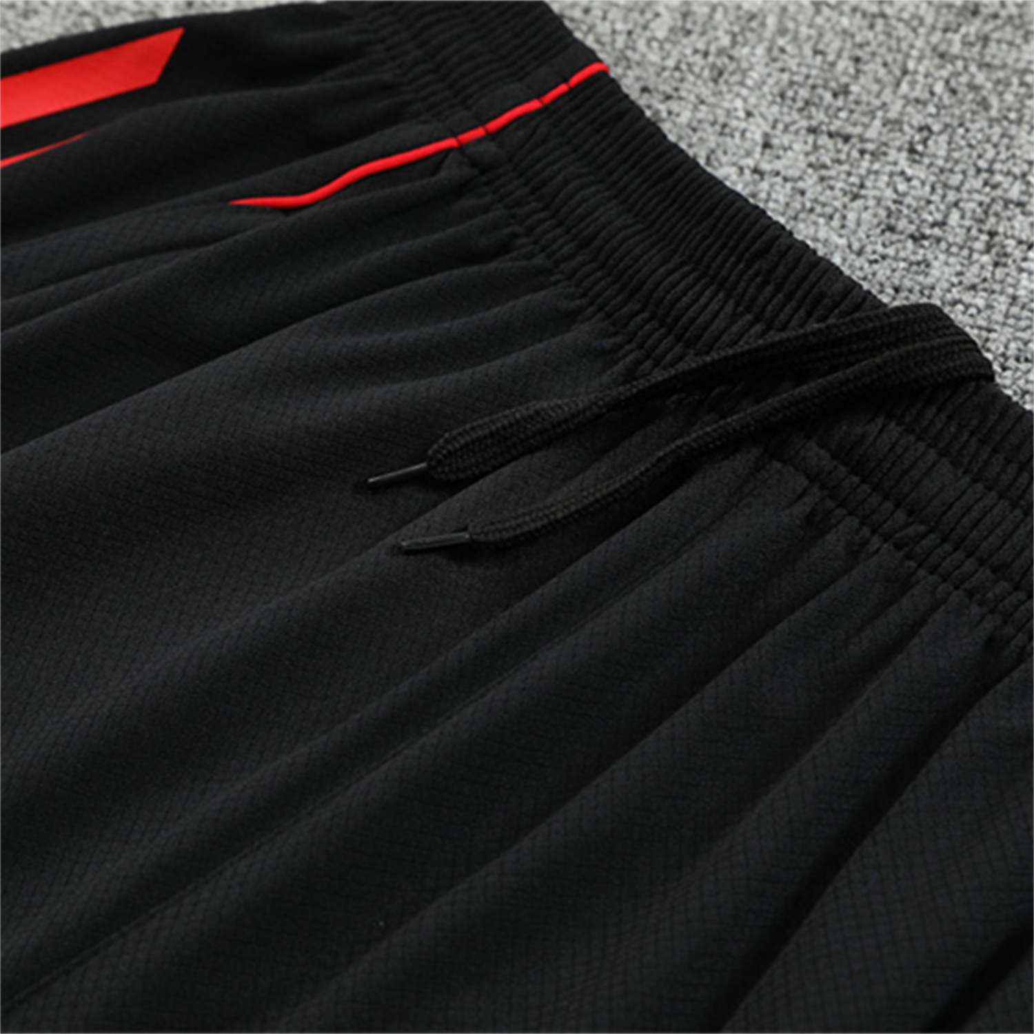 AlphaJersey-Liver.pool 25-26 Kids Short-Sleeve Training Set - Red Camouflage Top & Black Shorts