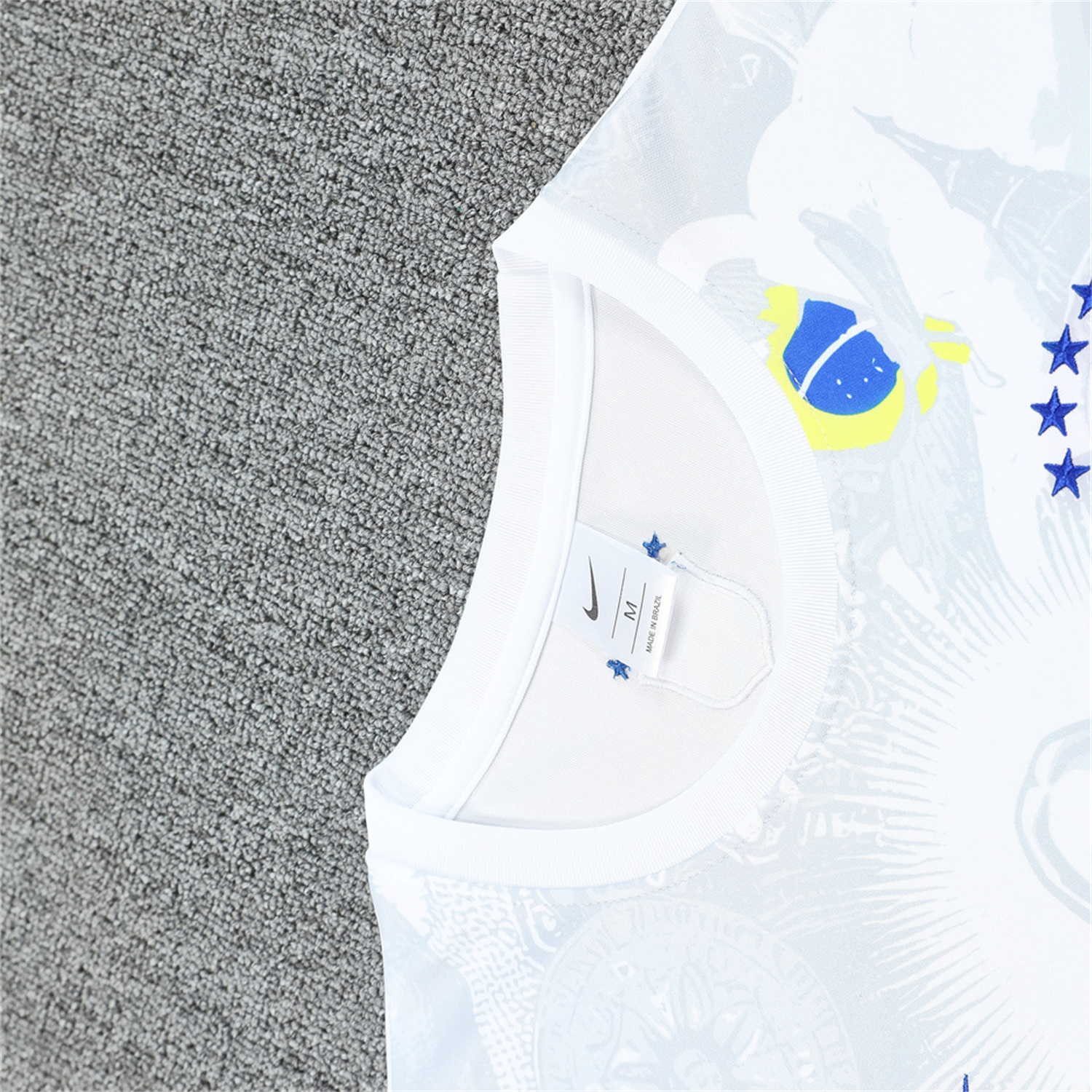 AlphaJersey-Brazil 25-26 White Jesus Statue Short-Sleeve Training Set - White Top & Black Shorts
