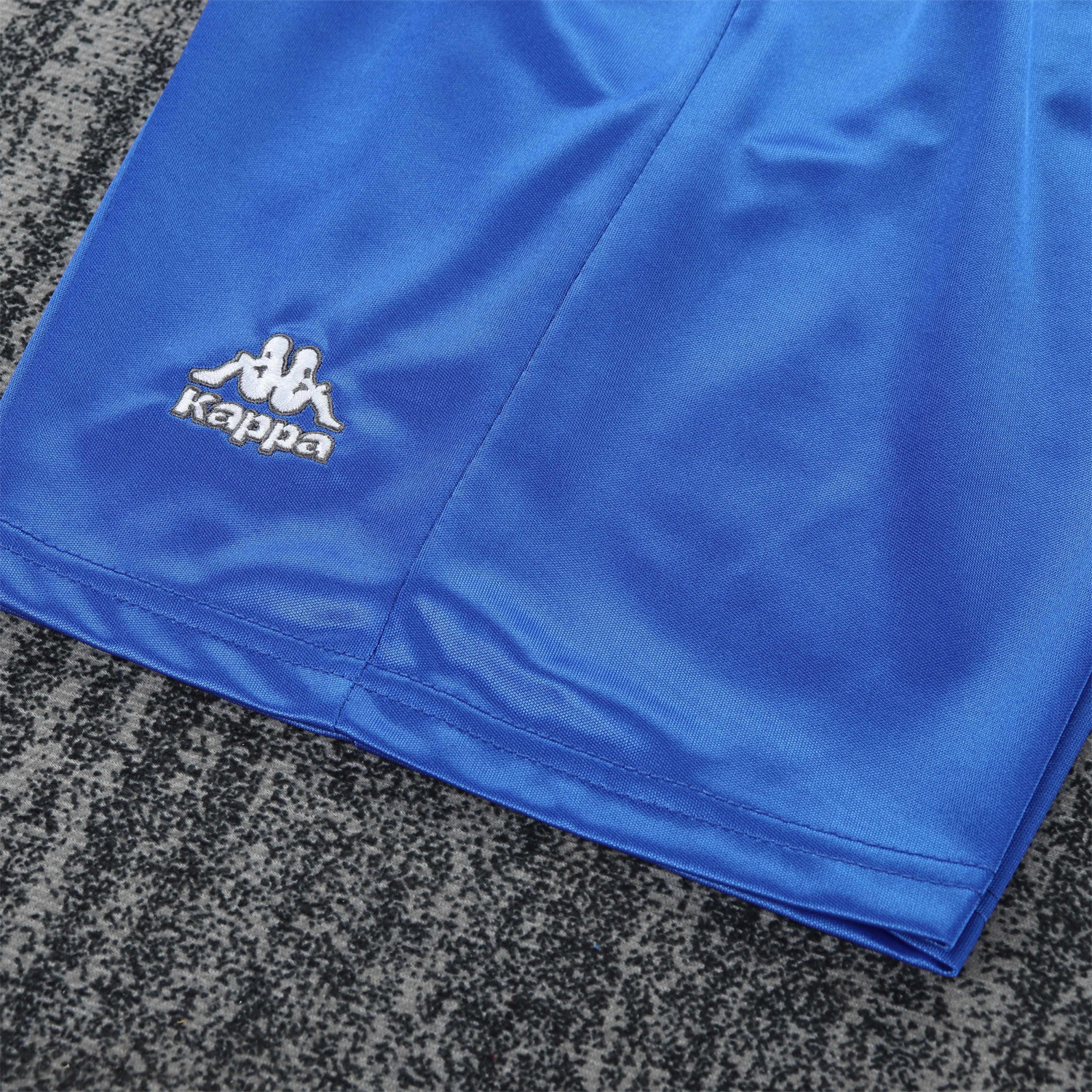 AlphaJersey-Retro Juventus 1995-96 Away Kids Kit
