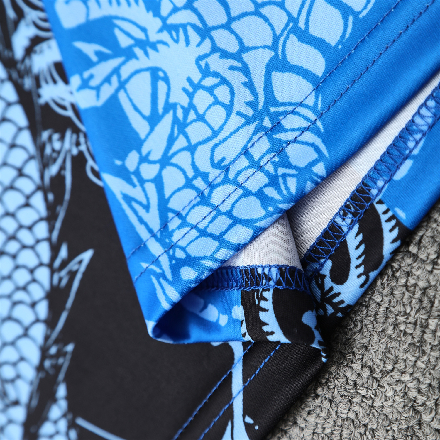 AlphaJersey-Real Madrid 25-26 Vest Training Set - Blue Black Dragon Vest & Black-White Shorts