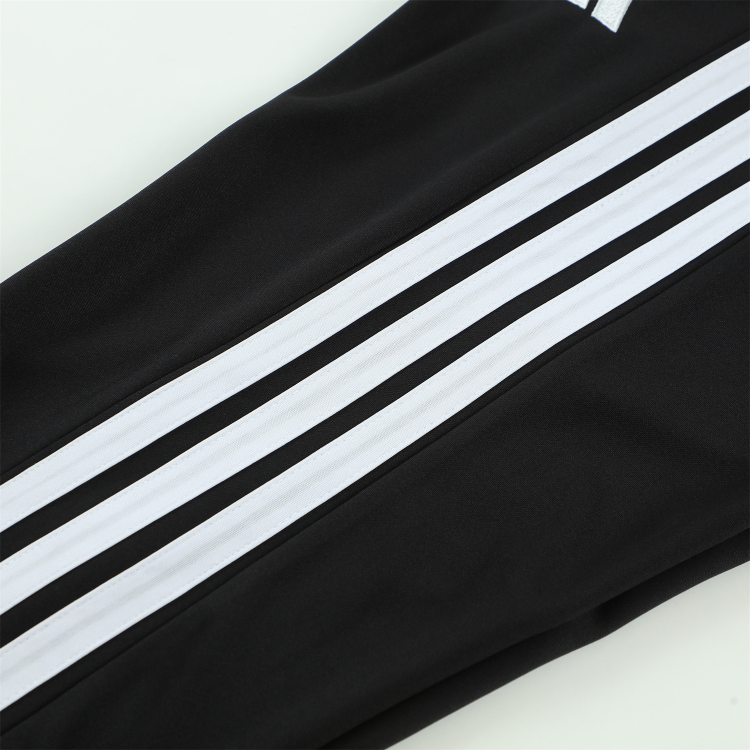 AlphaJersey-Germany 2026 Kids Long Sleeve Training Set - White Top & Pants