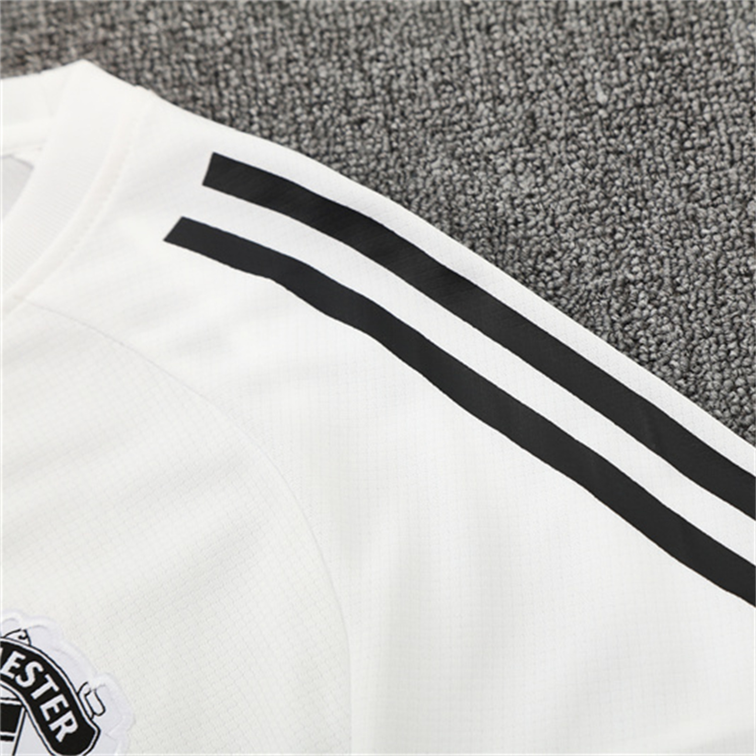 AlphaJersey-Manchester United 25-26 Short-Sleeve Training Set - White Purple Top & Black Shorts