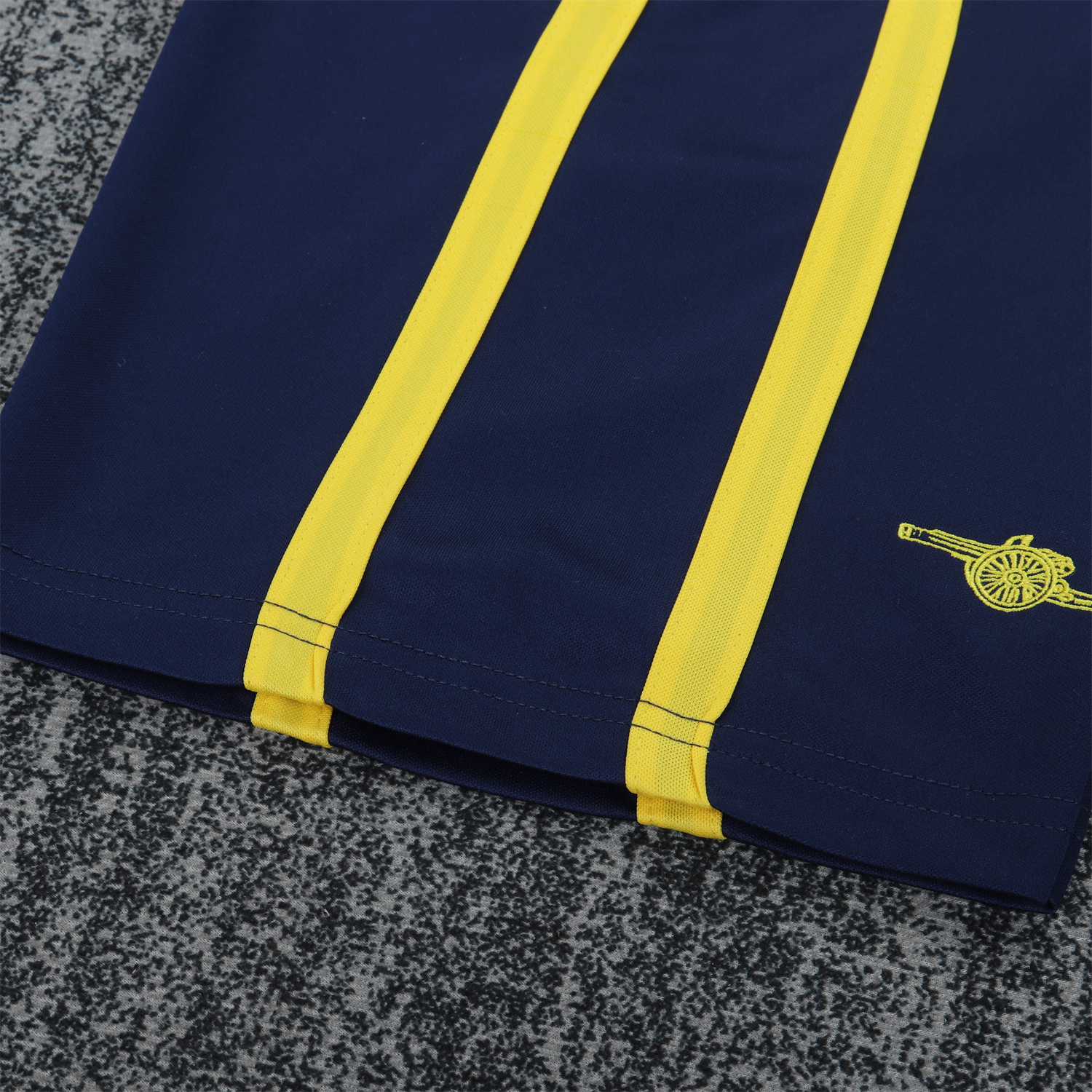 AlphaJersey-Retro Arsenal 2000-01 Away Kids Kit