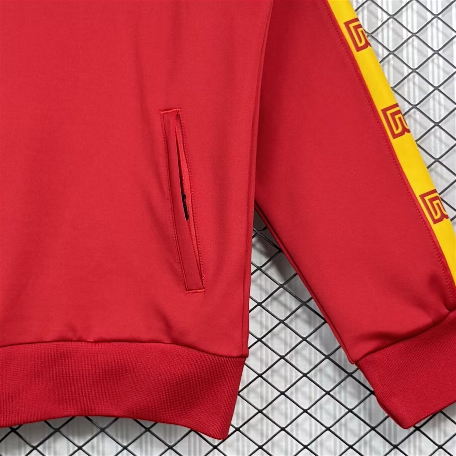 AlphaJersey-Retro AS Roma 1988-89 Home Windbreaker