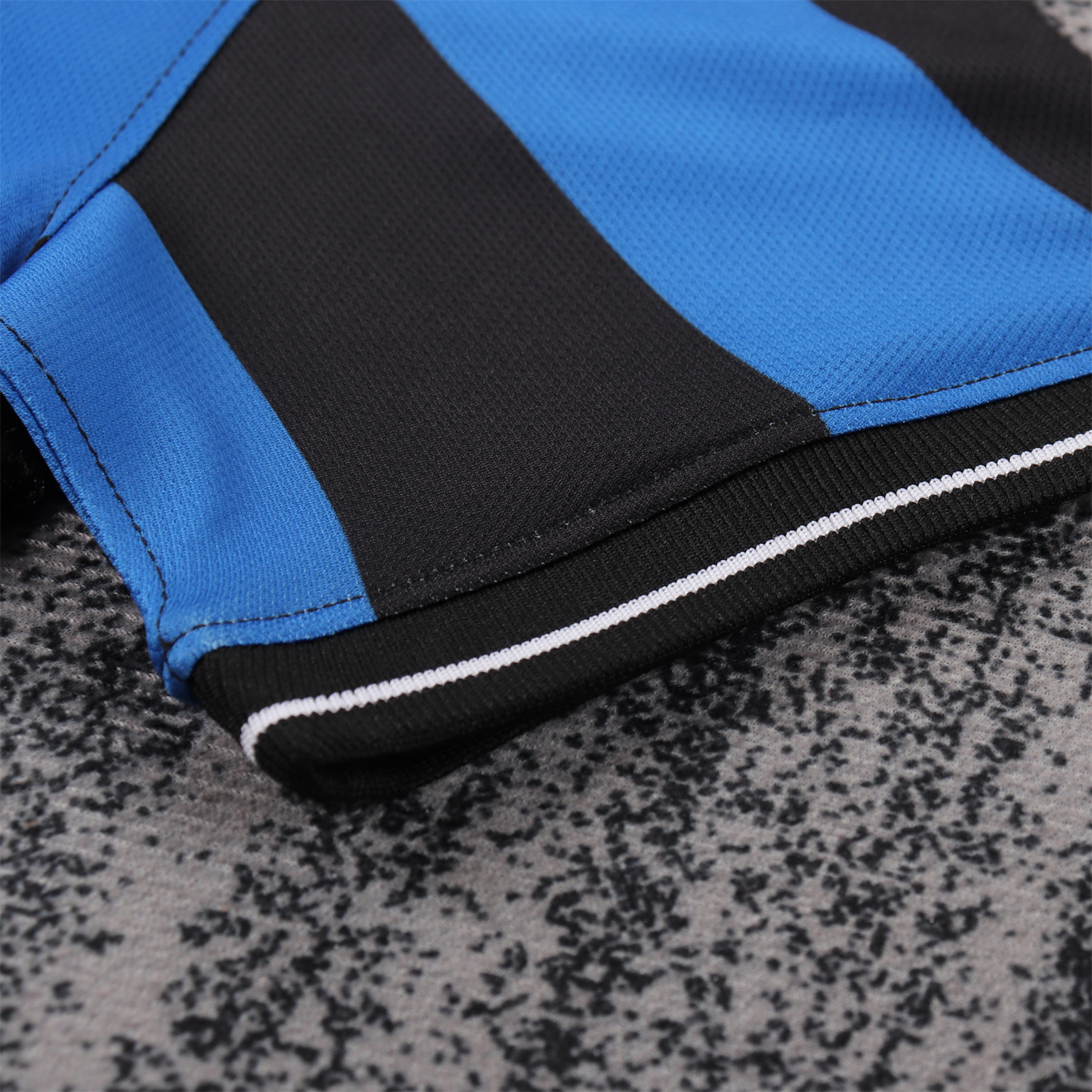 AlphaJersey-Retro Inter Milan 2010-11 Home Kids Kit