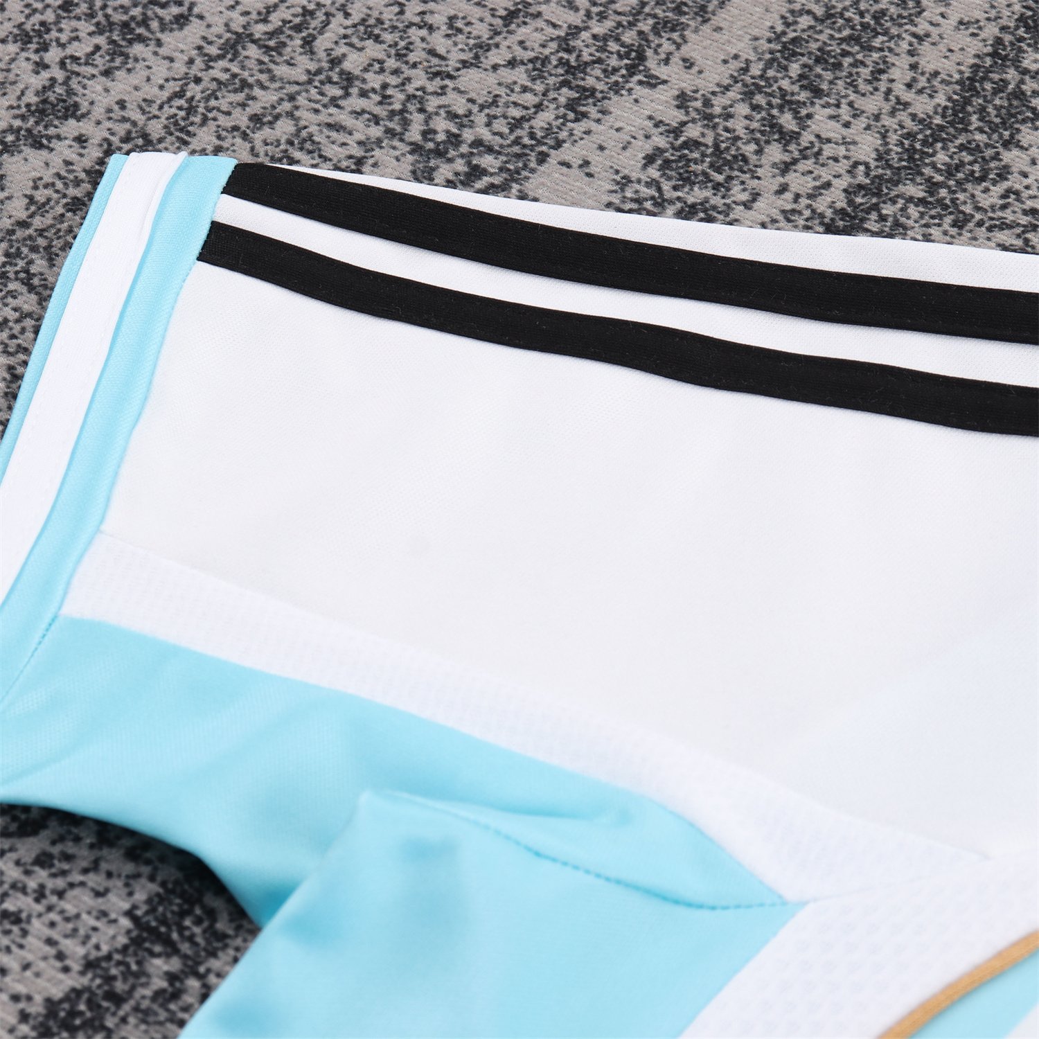 AlphaJersey-Retro Argentina 2006 Home Kids Kit