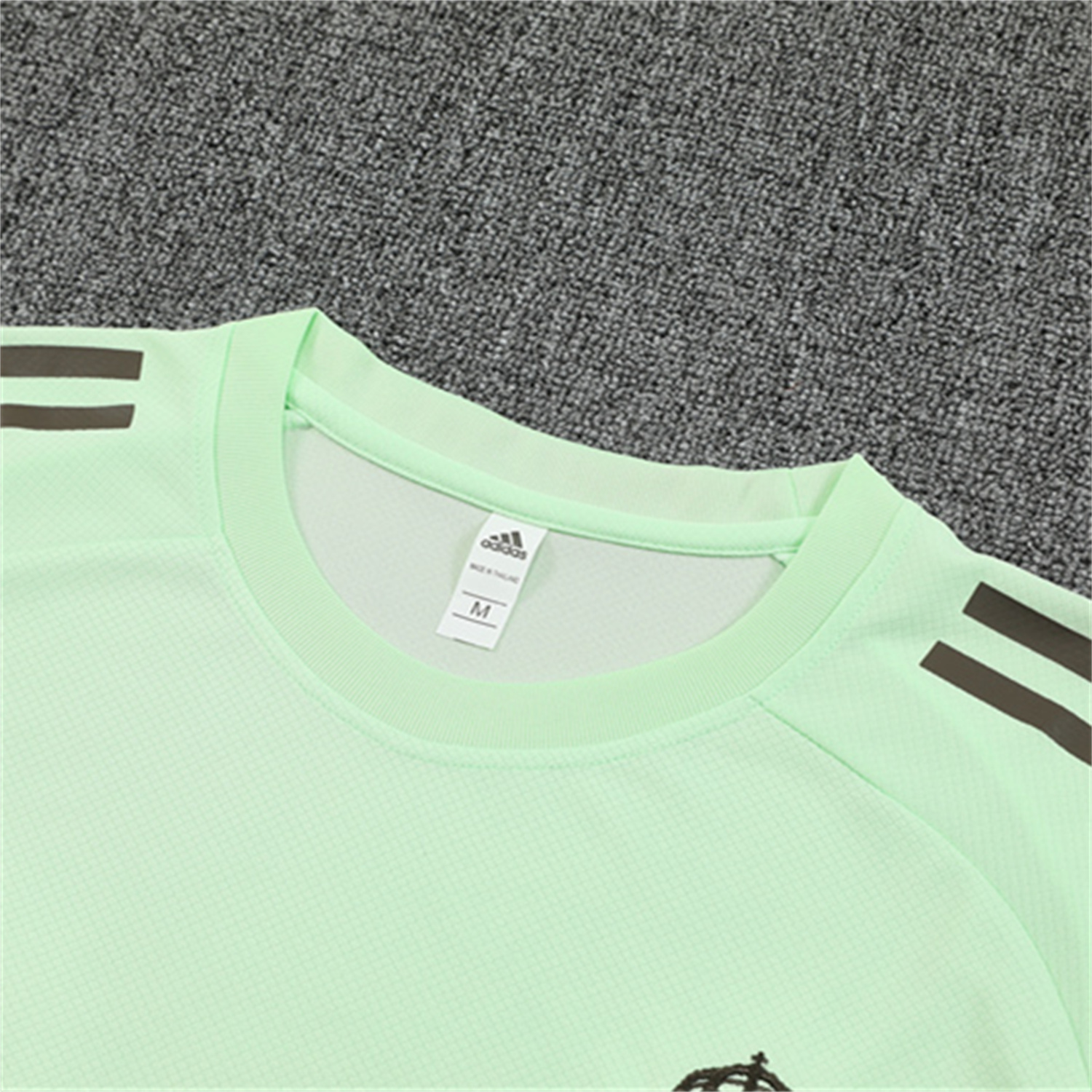 AlphaJersey-Real Madrid 25-26 Kids Short-Sleeve Training Set - Light Green Top and Dark Khaki Shorts