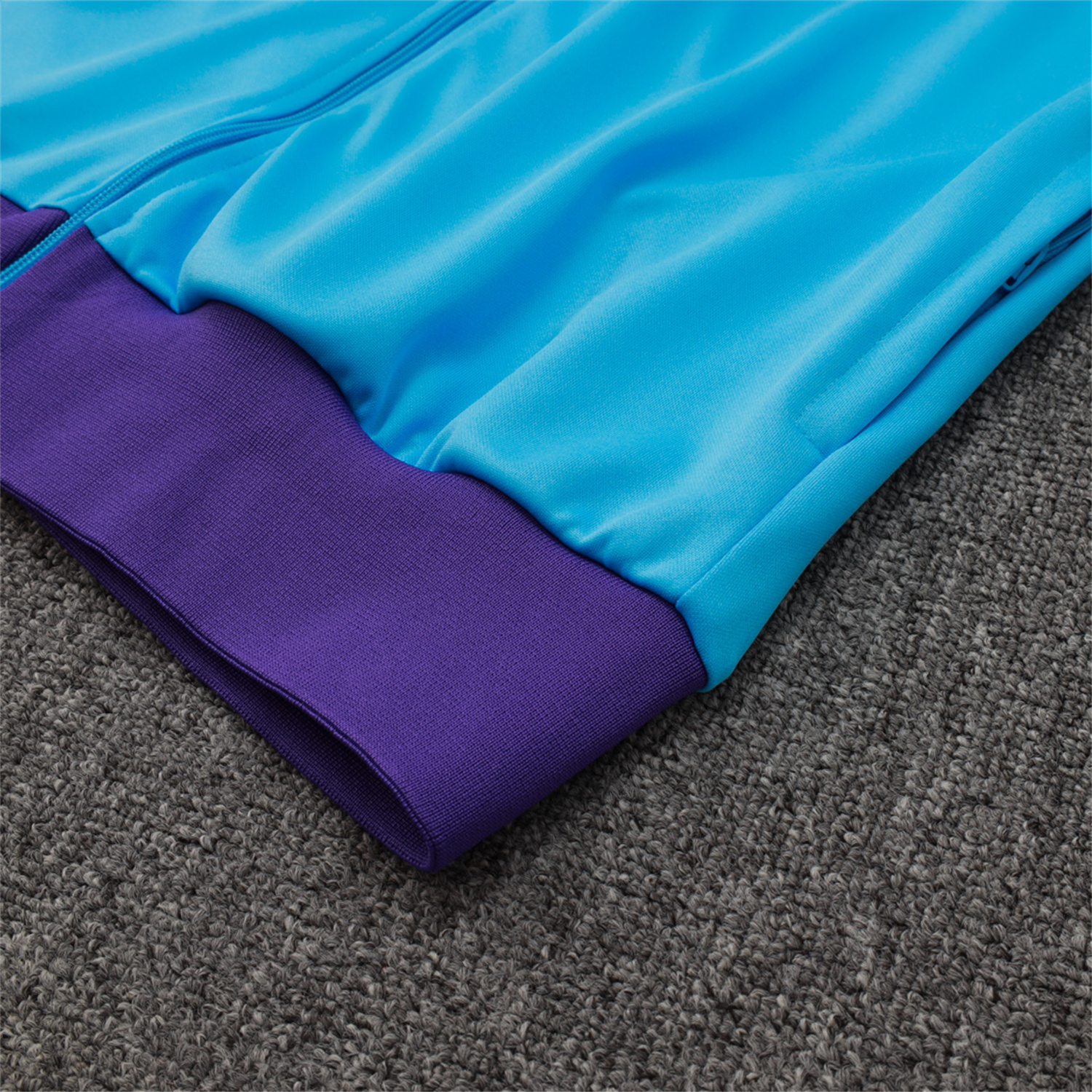 AlphaJersey-Real Madrid 25-26 Throwback Trefoil Jacket Training Tracksuit - Blue Jackets & Purple Pants