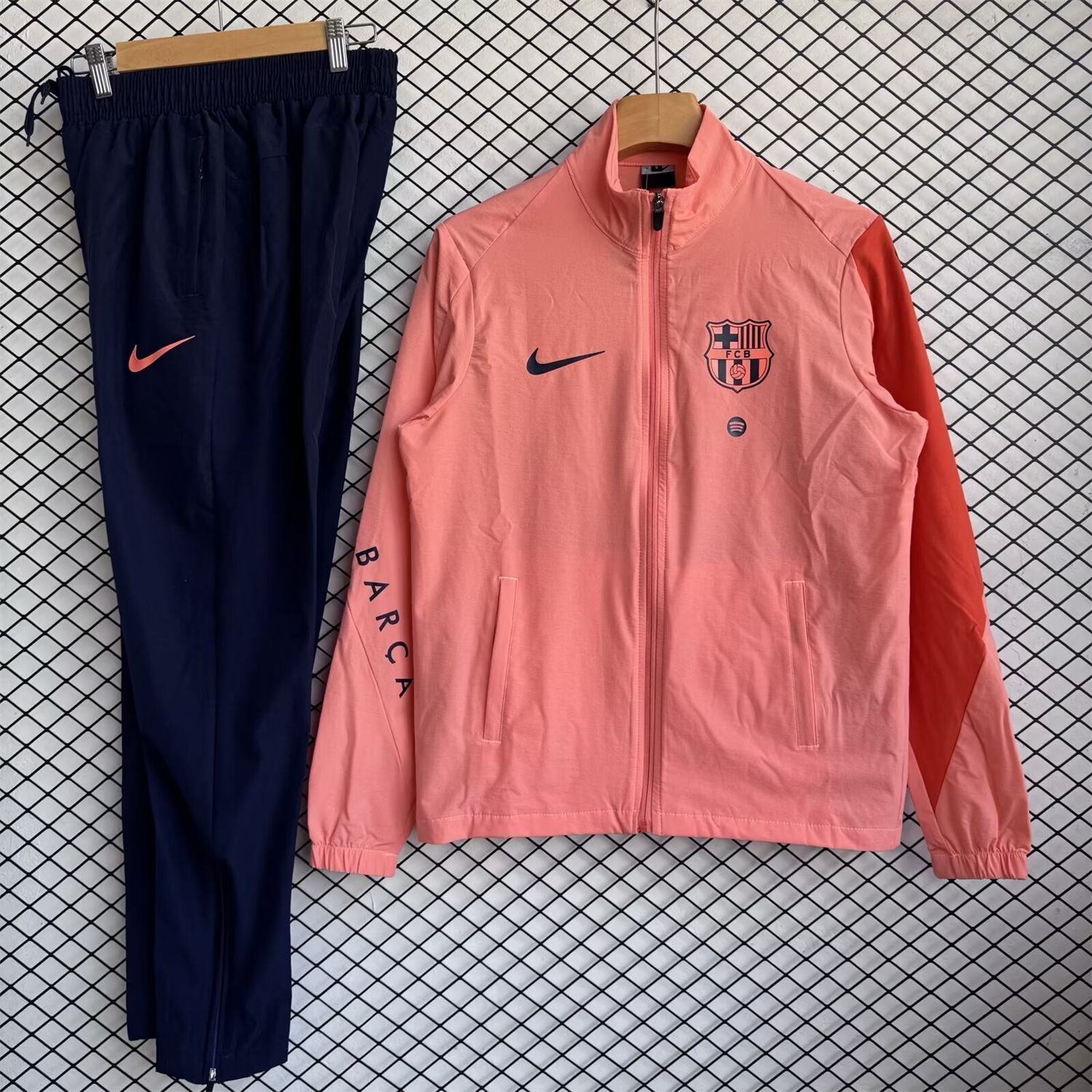 AlphaJersey-Barcelona 25-26 Windbreaker Training Set - Pink Top and Black Pants