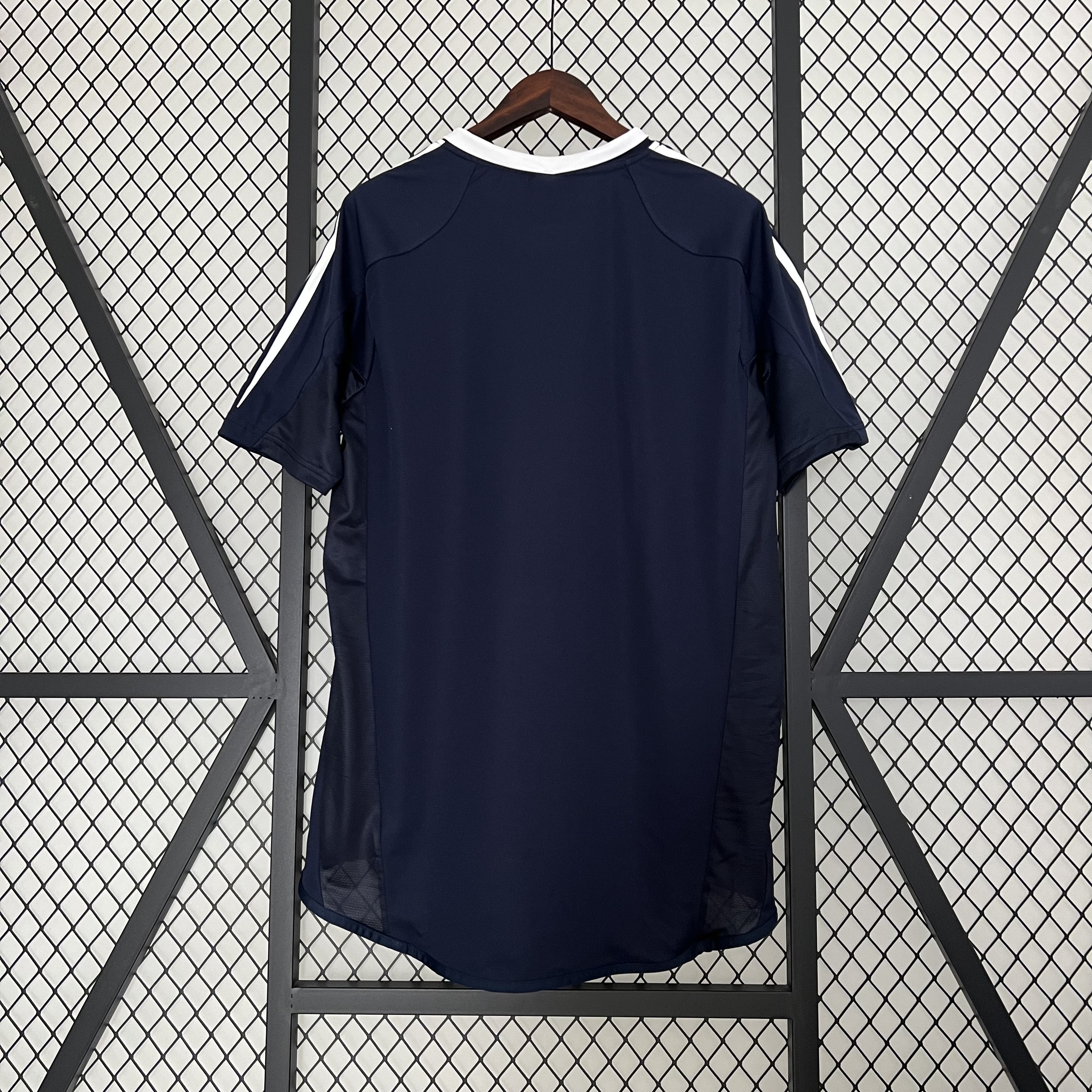 AlphaJersey-Retro Real Madrid 04-05 Away Stadium Jersey